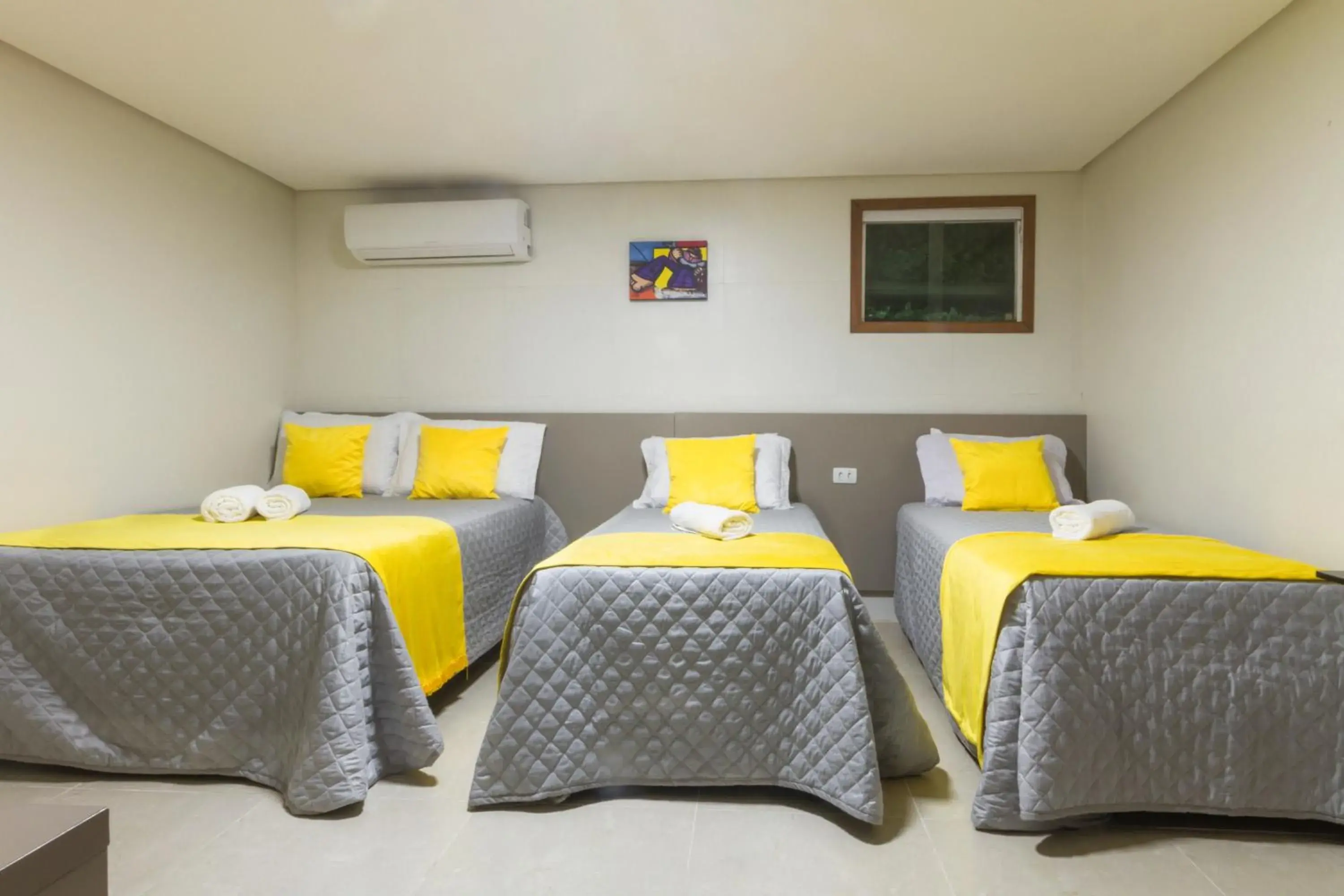 Family Room in Pousada Maanaim Porto Family Room in Pousada Maanaim Porto