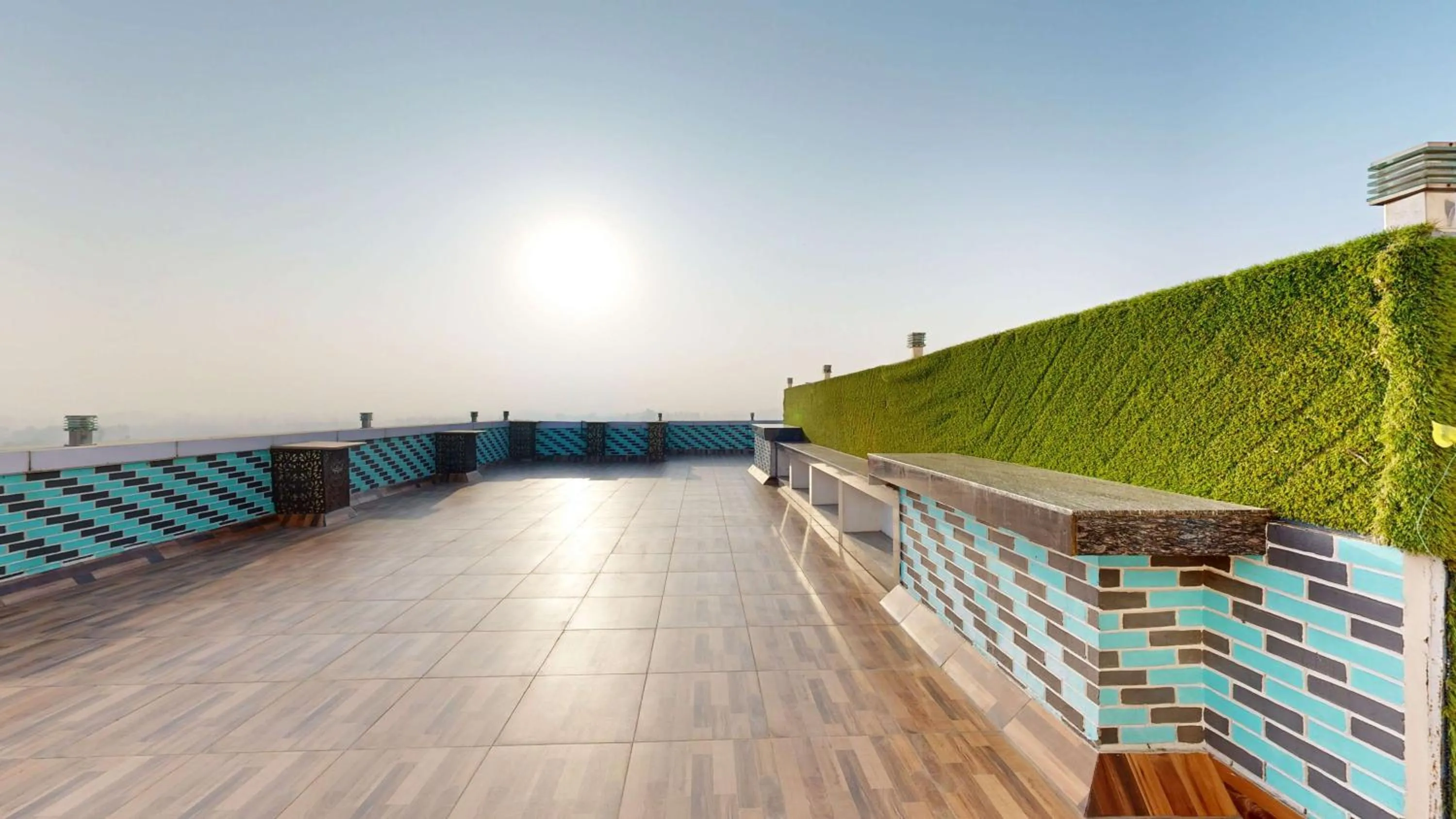 Lounge or bar in Radisson Hotel Bareilly Airport