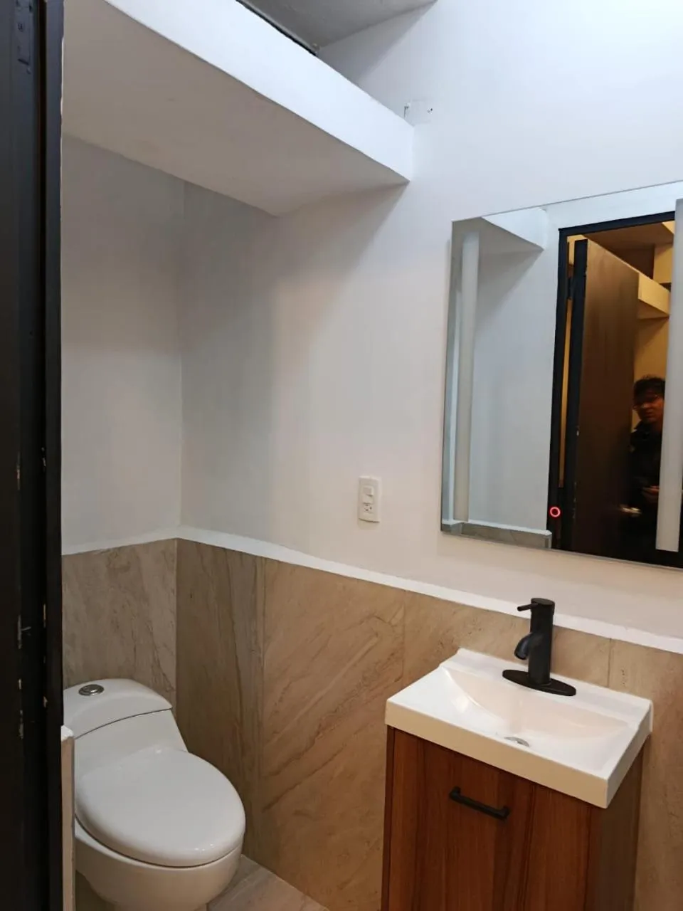 Bathroom in Singular Goldsmith