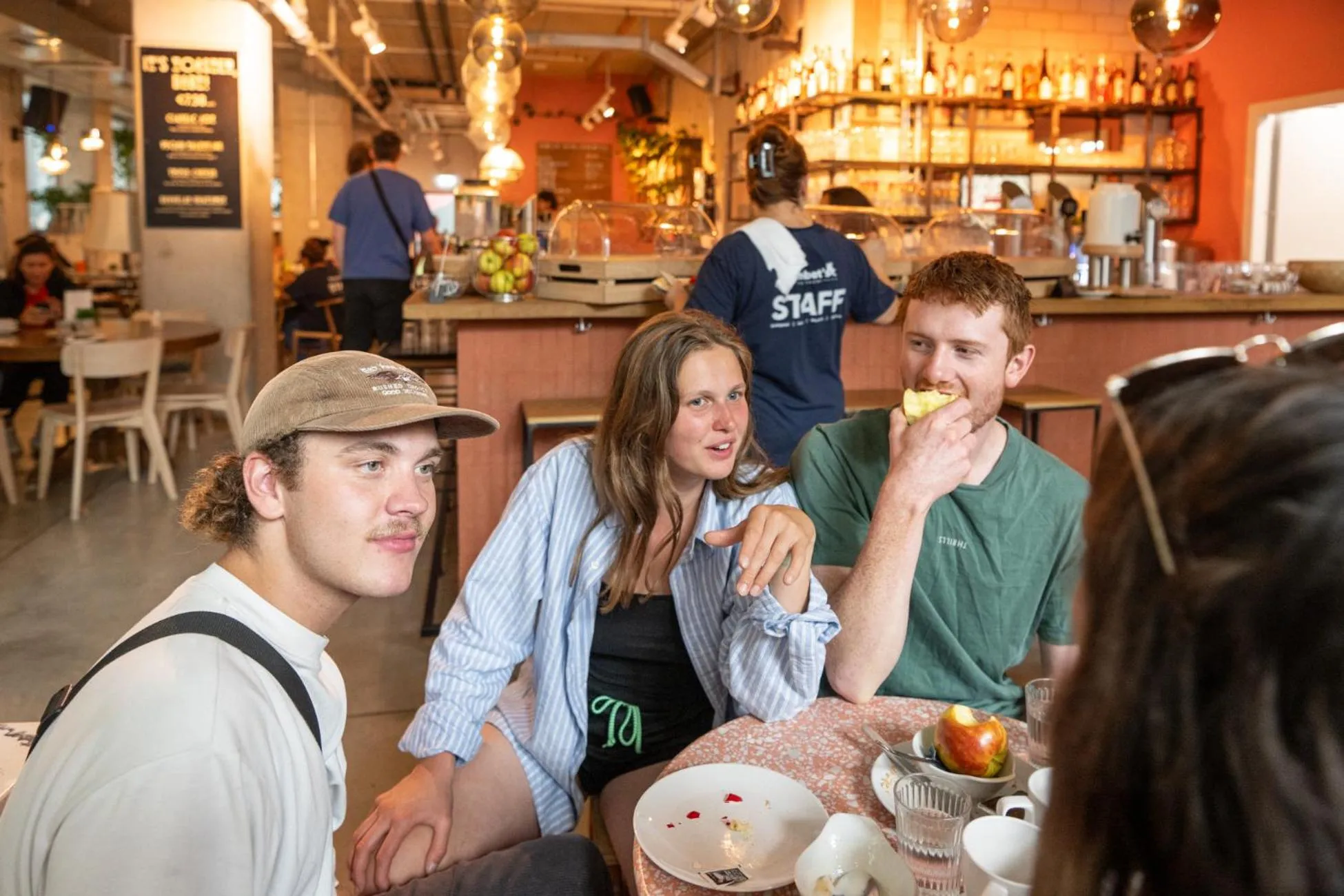 People in Wombat's City Hostel Munich Werksviertel