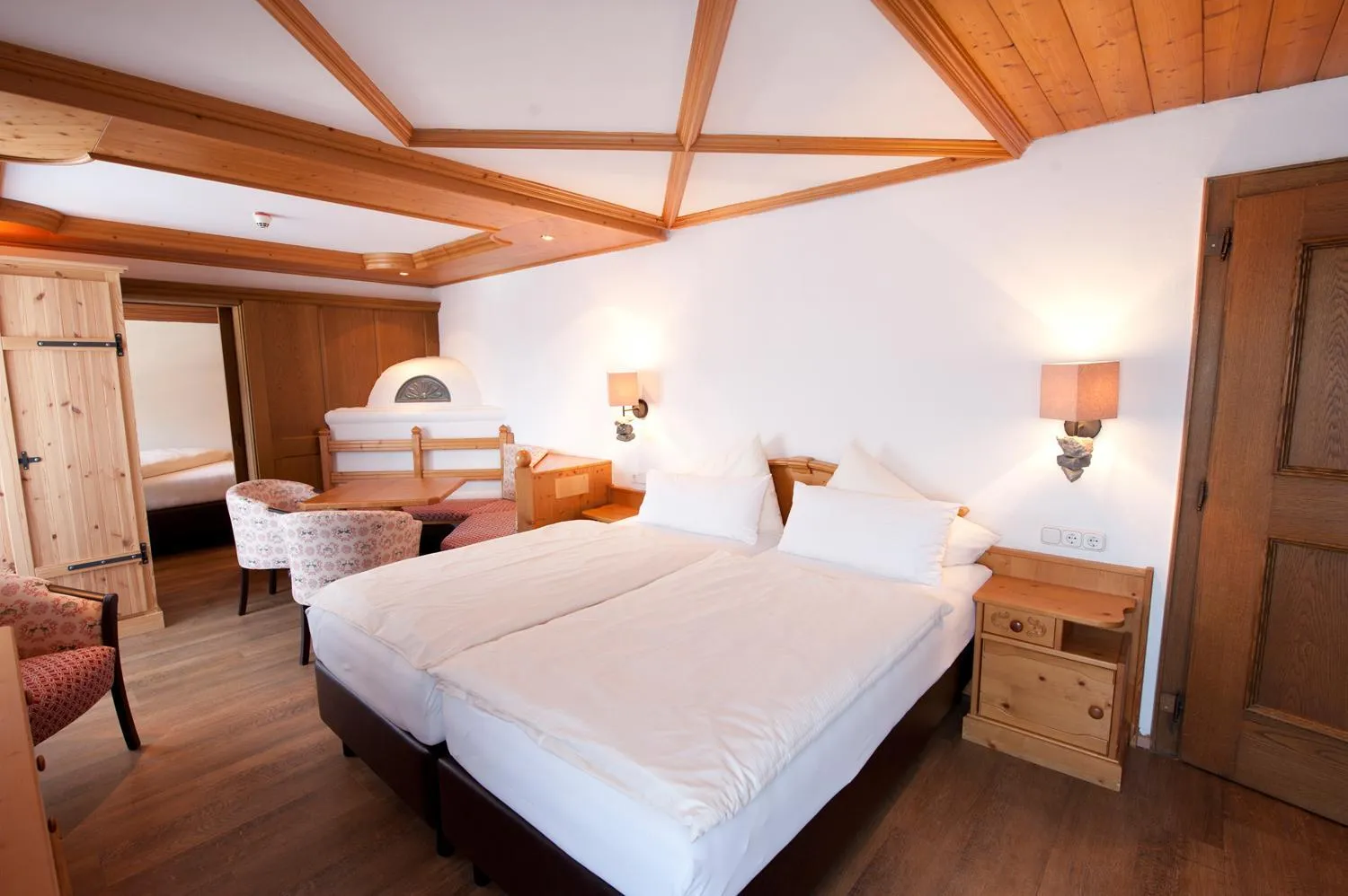 Bed in Alpenhotel Tirolerhof