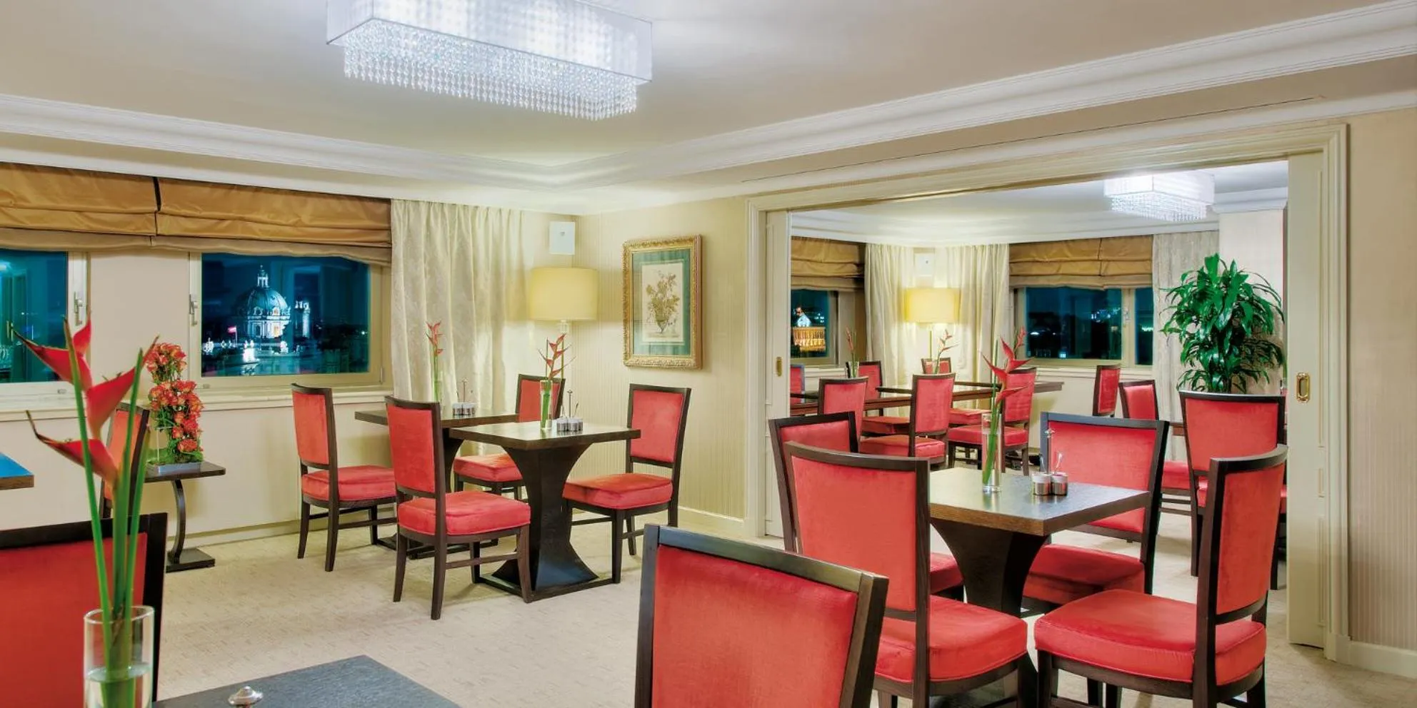 Restaurant/places to eat in InterContinental Wien by IHG