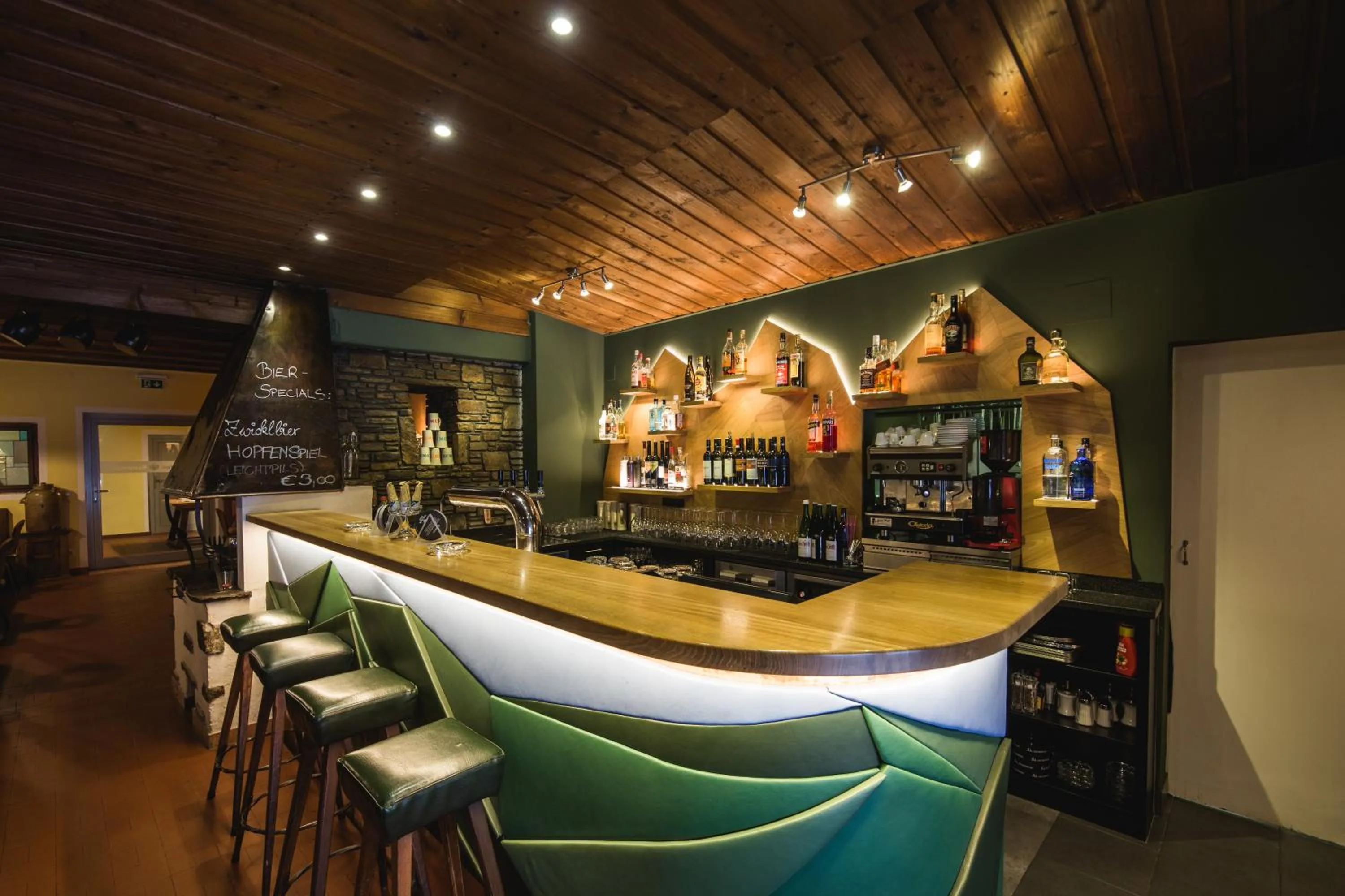 Lounge or bar in Hotel Obermayr