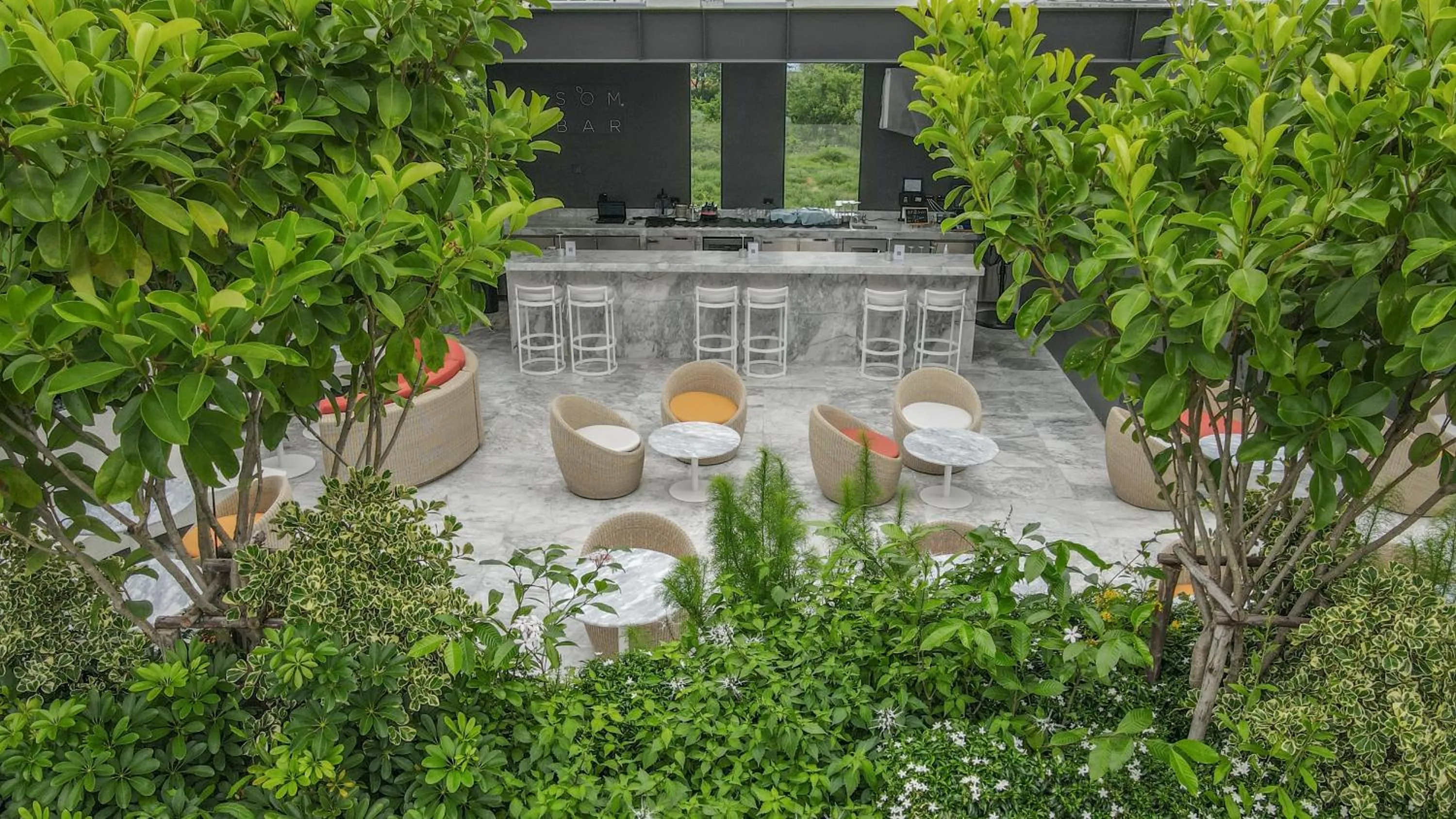 Lounge or bar in dusitD2 Hua Hin