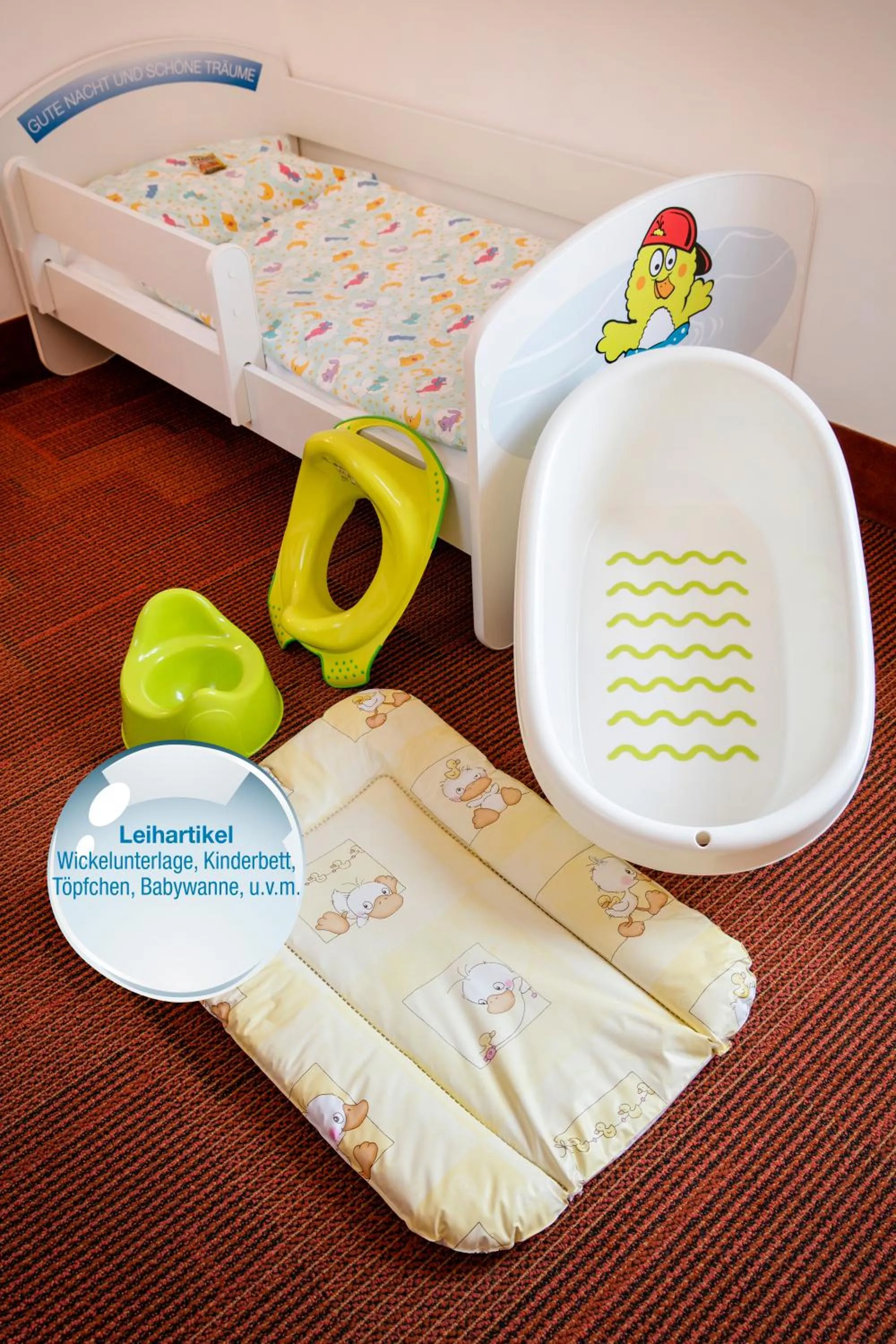 cot, Bed in H2O Hotel-Therme-Resort, 3 Sterne superior, für Familien mit Kindern