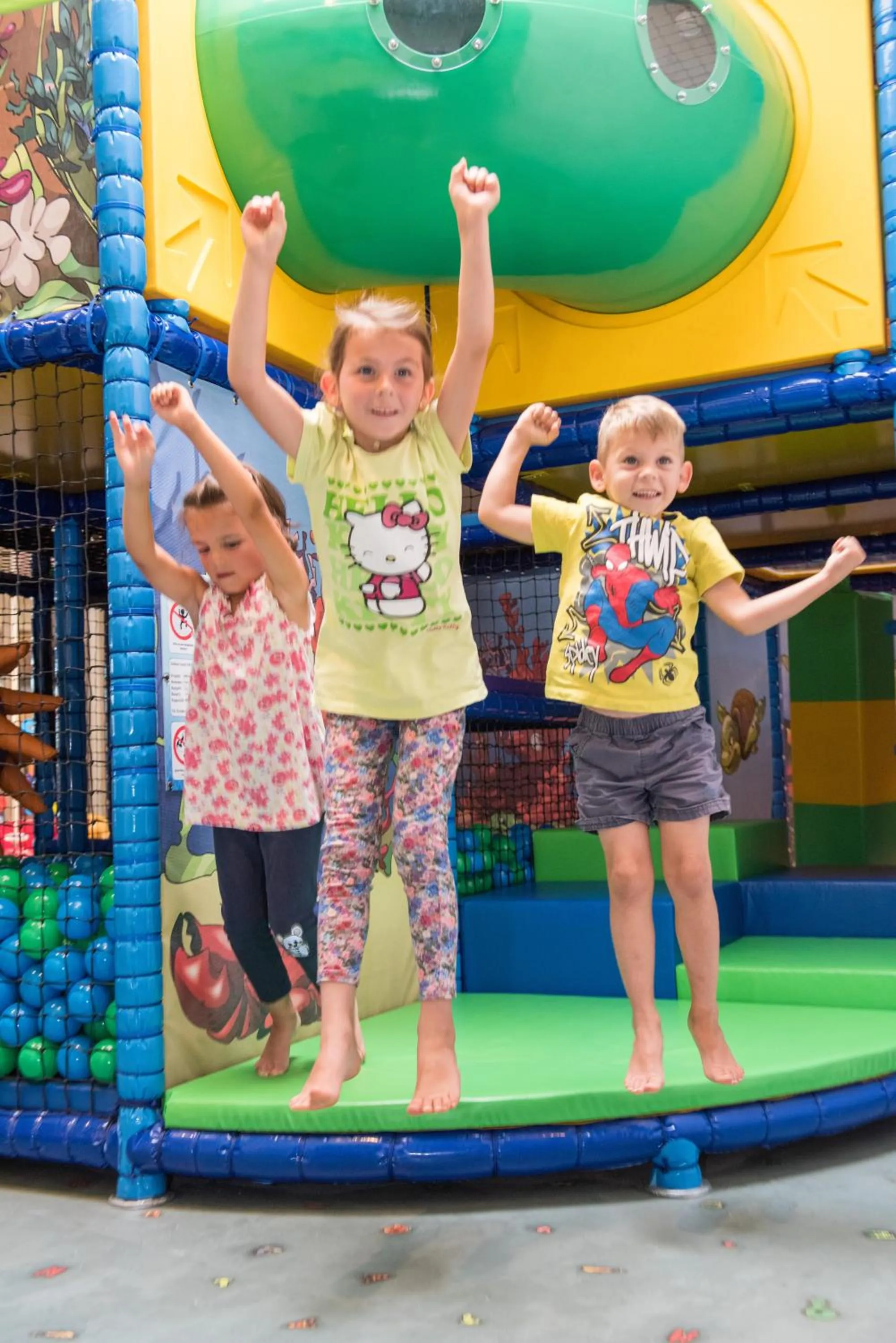 Game Room in H2O Hotel-Therme-Resort, 3 Sterne superior, für Familien mit Kindern