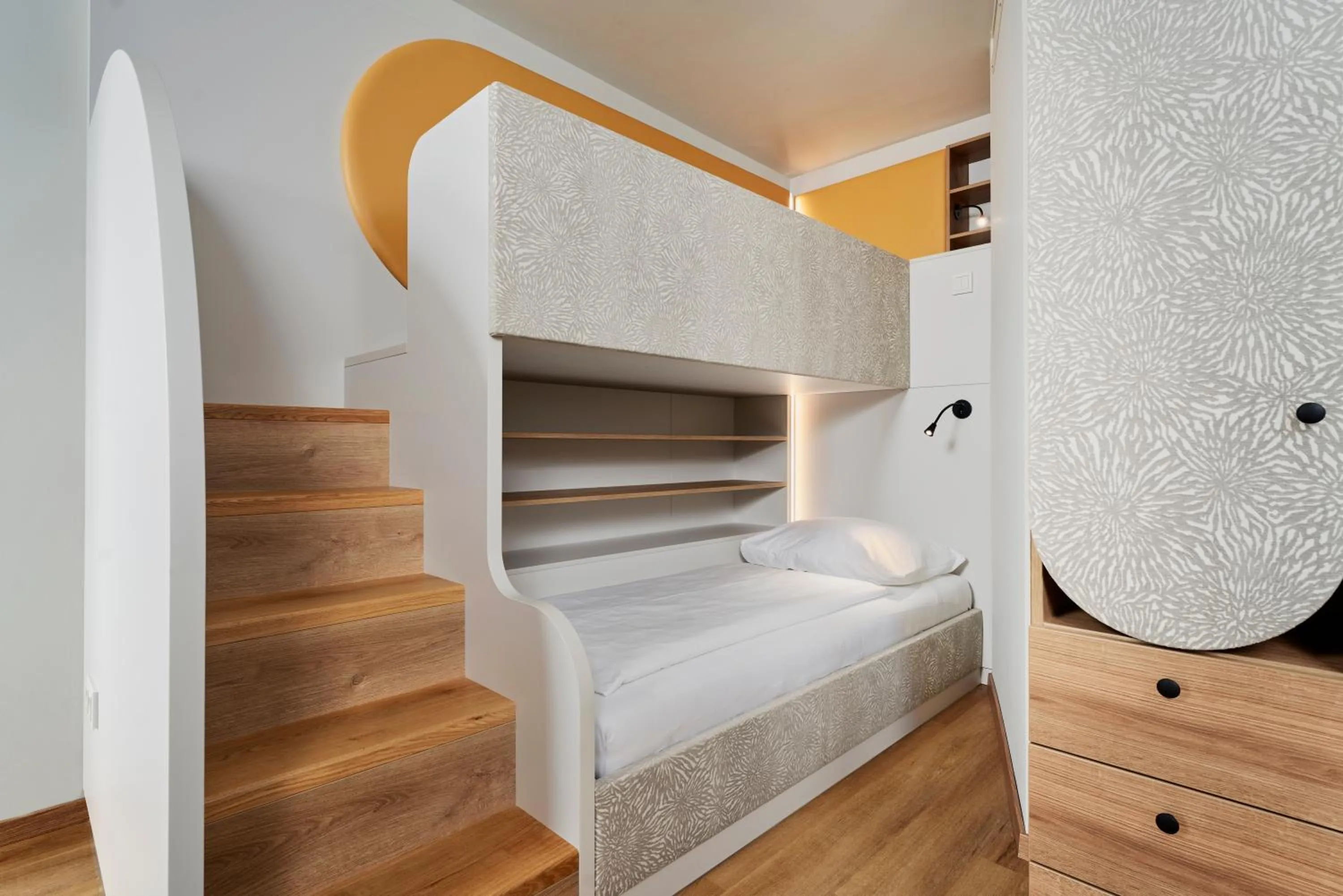 Bed in H2O Hotel-Therme-Resort, 3 Sterne superior, für Familien mit Kindern