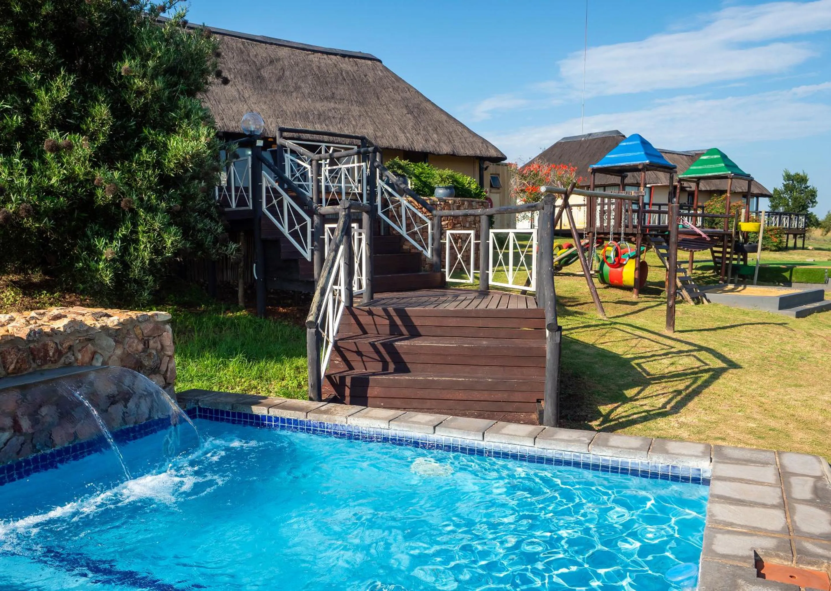 Swimming pool in Mount Savannah Lodge by Dream Resorts