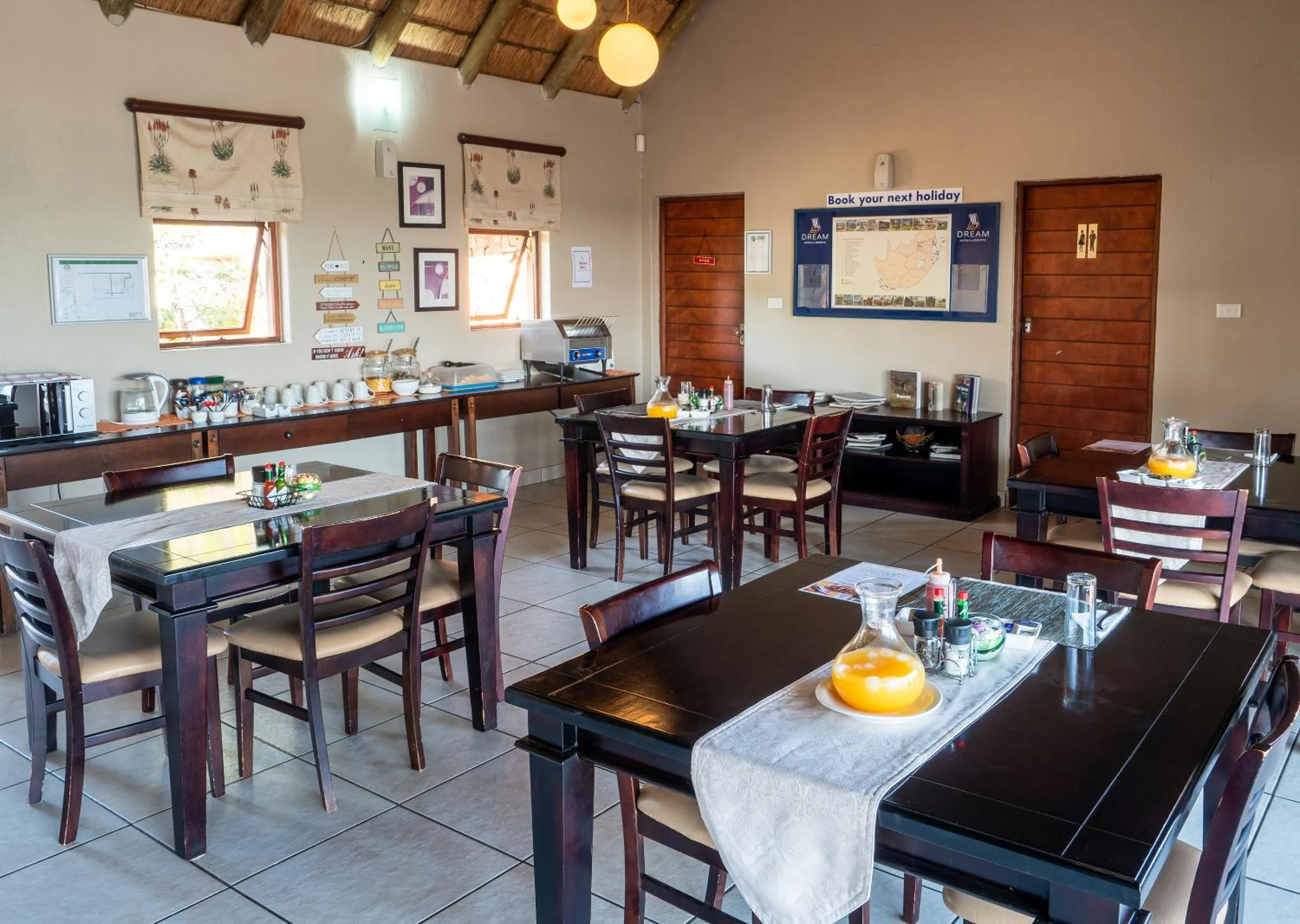 Restaurant/places to eat in Mount Savannah Lodge by Dream Resorts