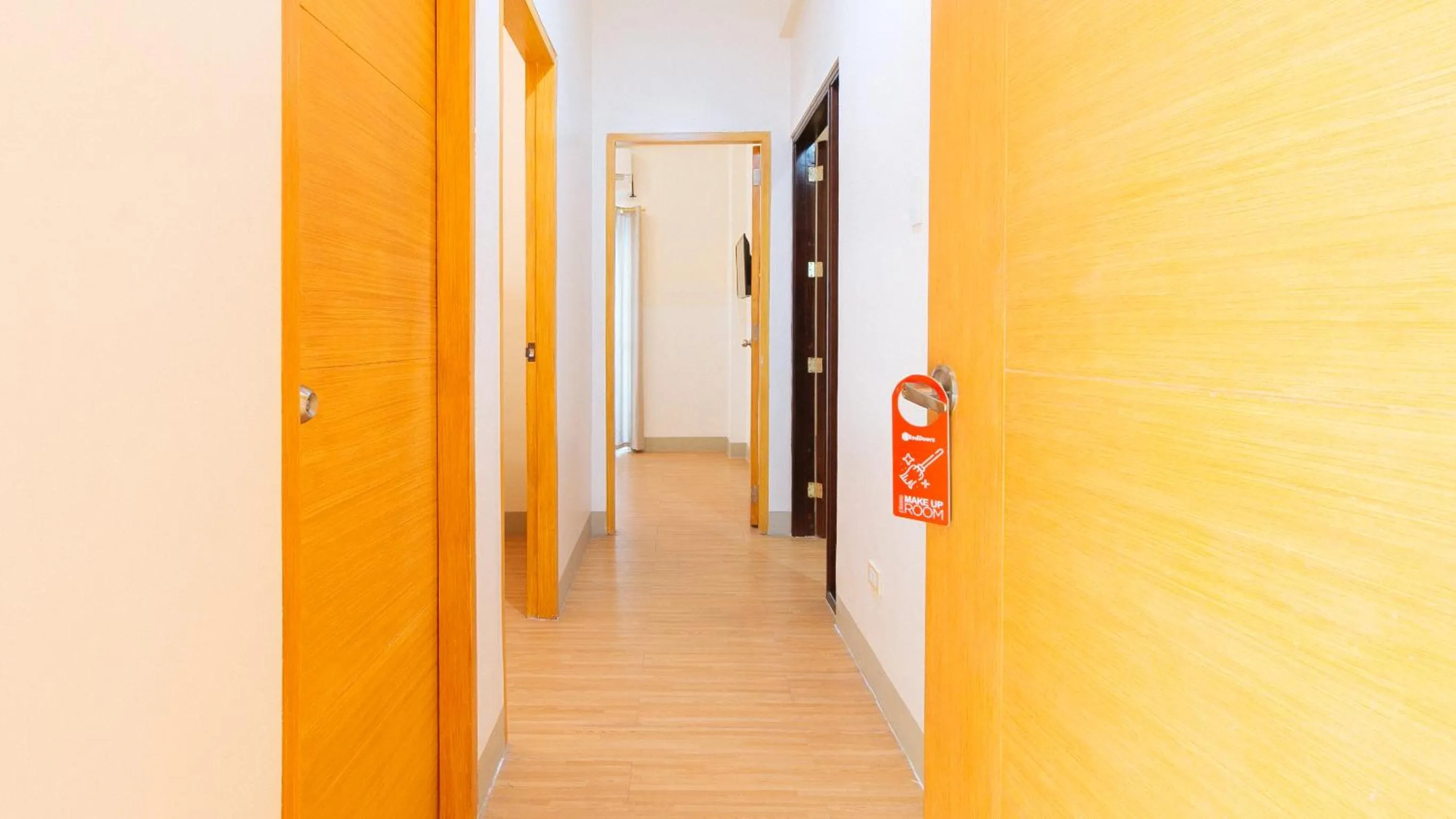 Floor plan in RedDoorz Plus at Alpina Heights Paranaque