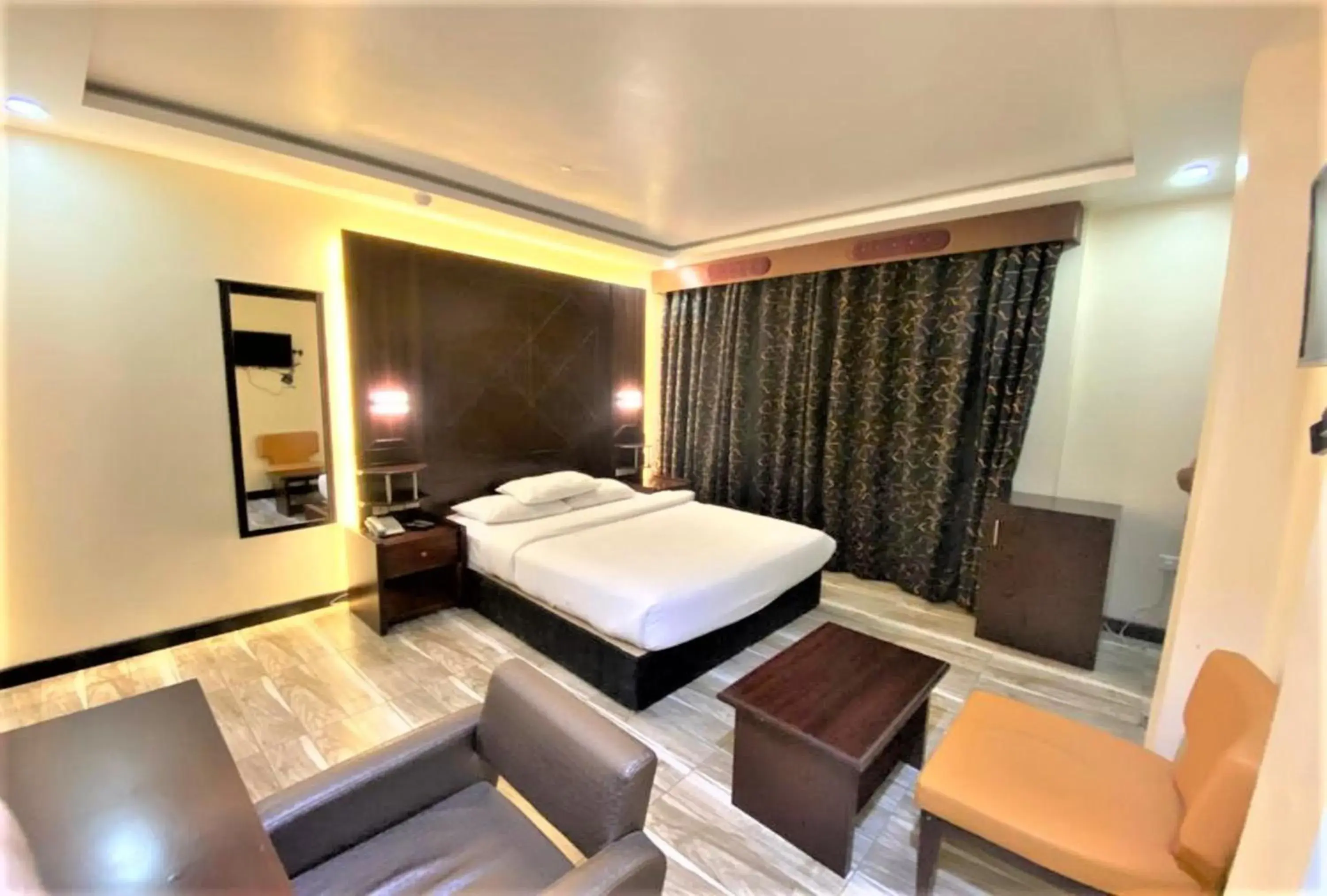 Standard King Room in SHH Hotel Standard King Room in SHH Hotel