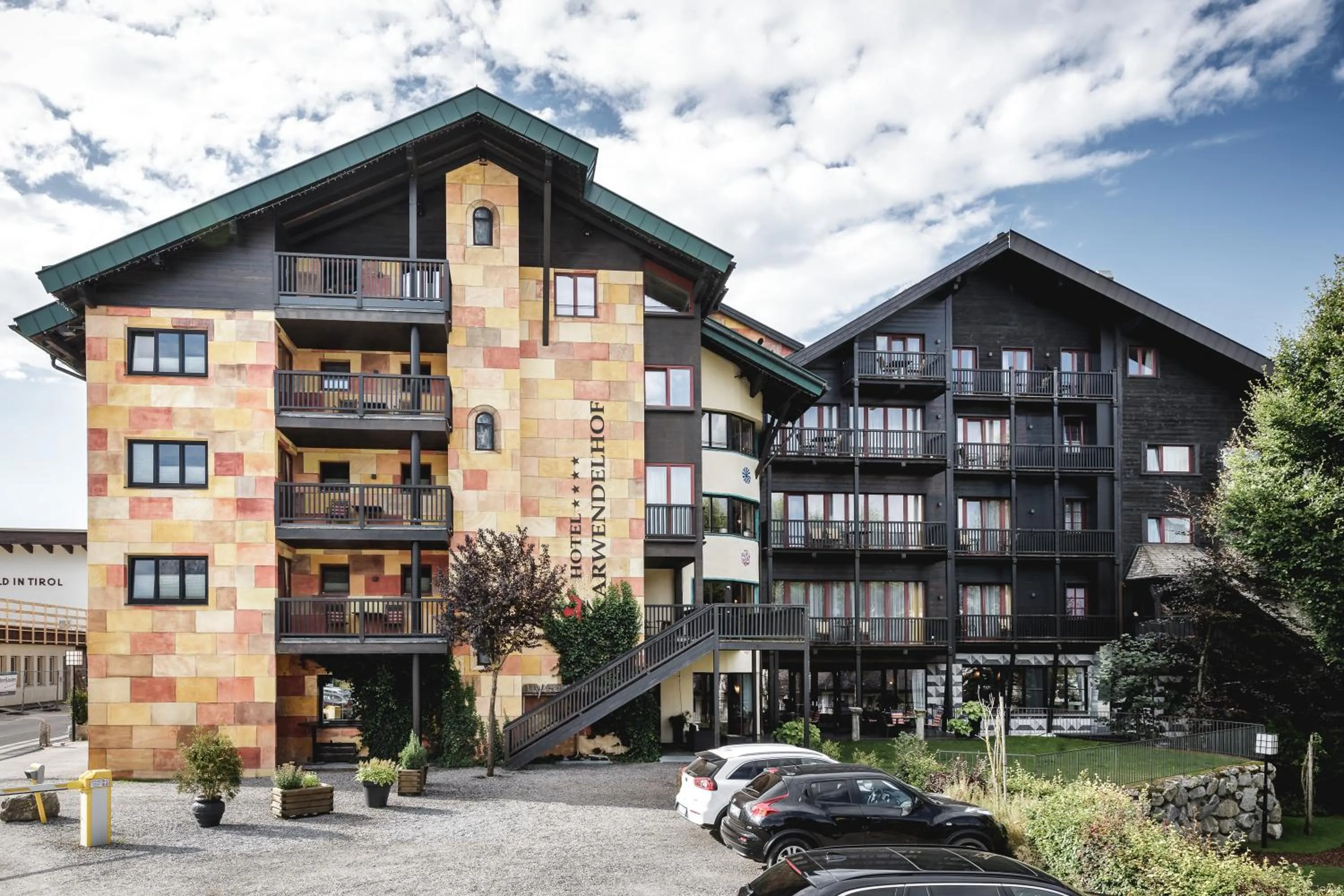 Facade/entrance, Property Building in Hotel Karwendelhof