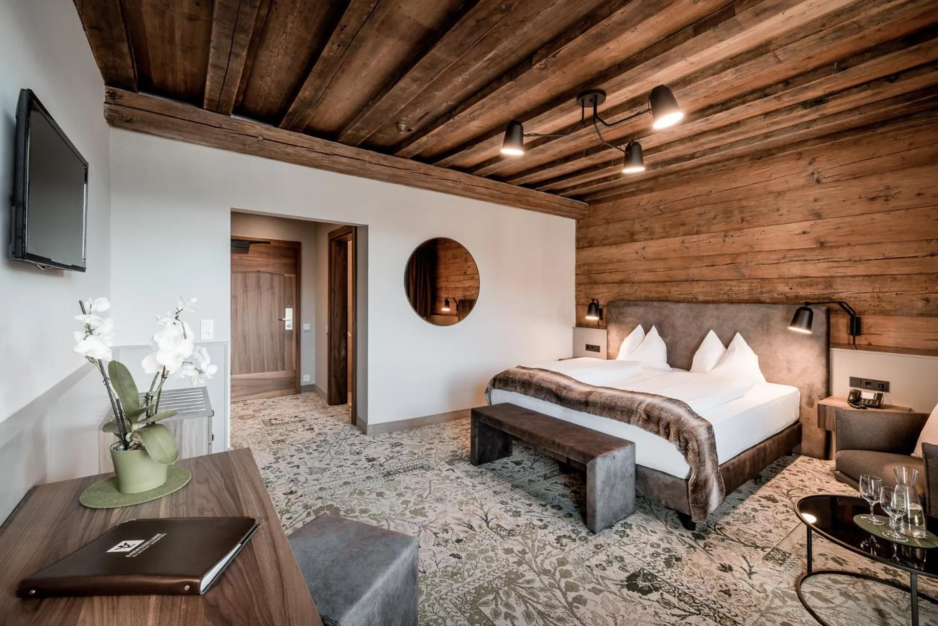 Photo of the whole room, Bed in Hotel Karwendelhof