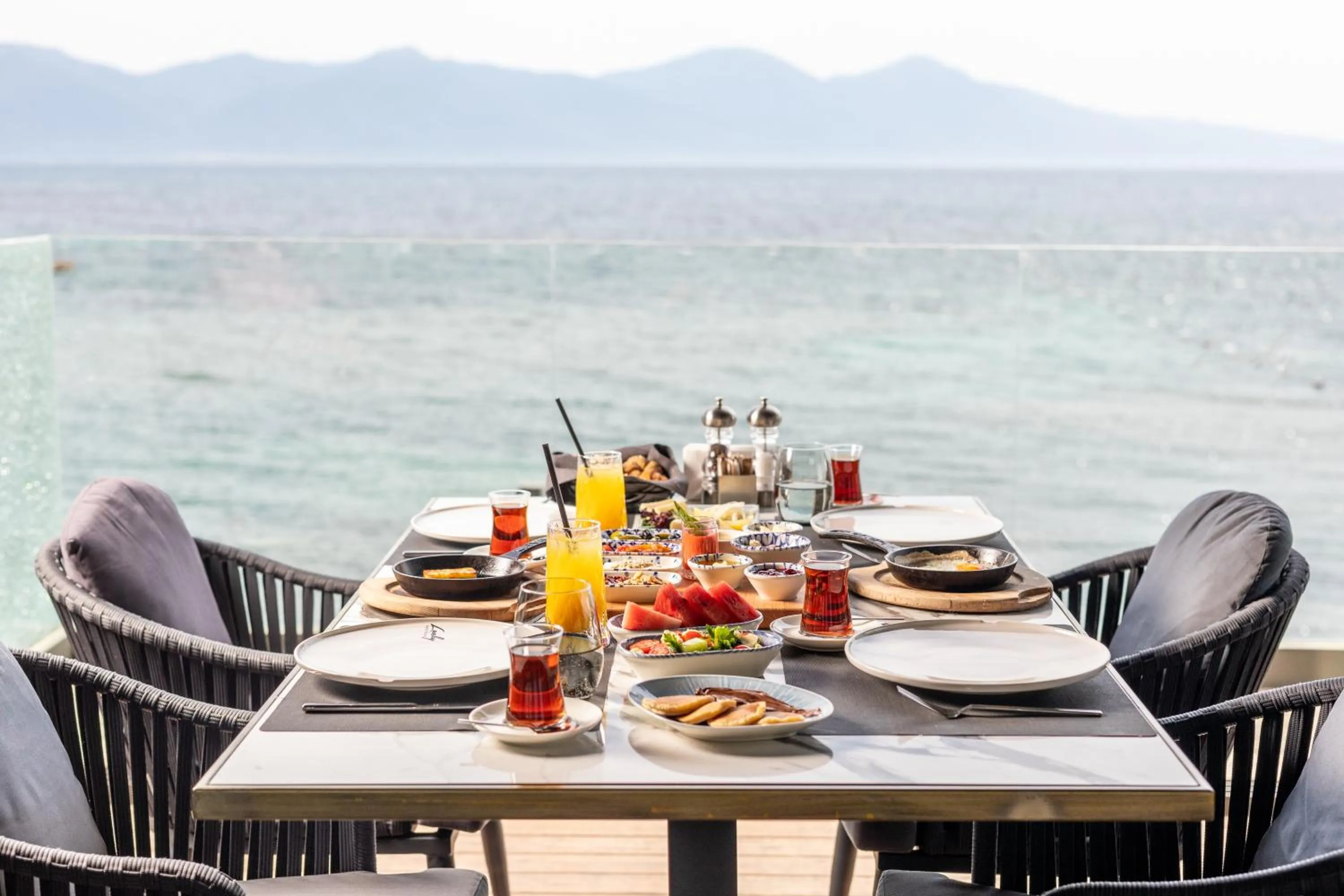 Food and drinks in Unique Life Style Hotel