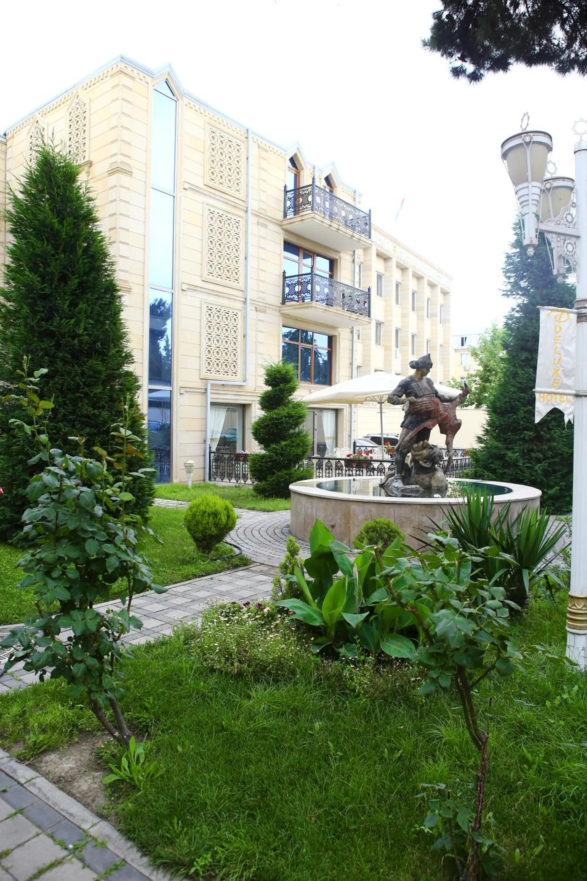 Garden in Deluxe Hotel Ganja