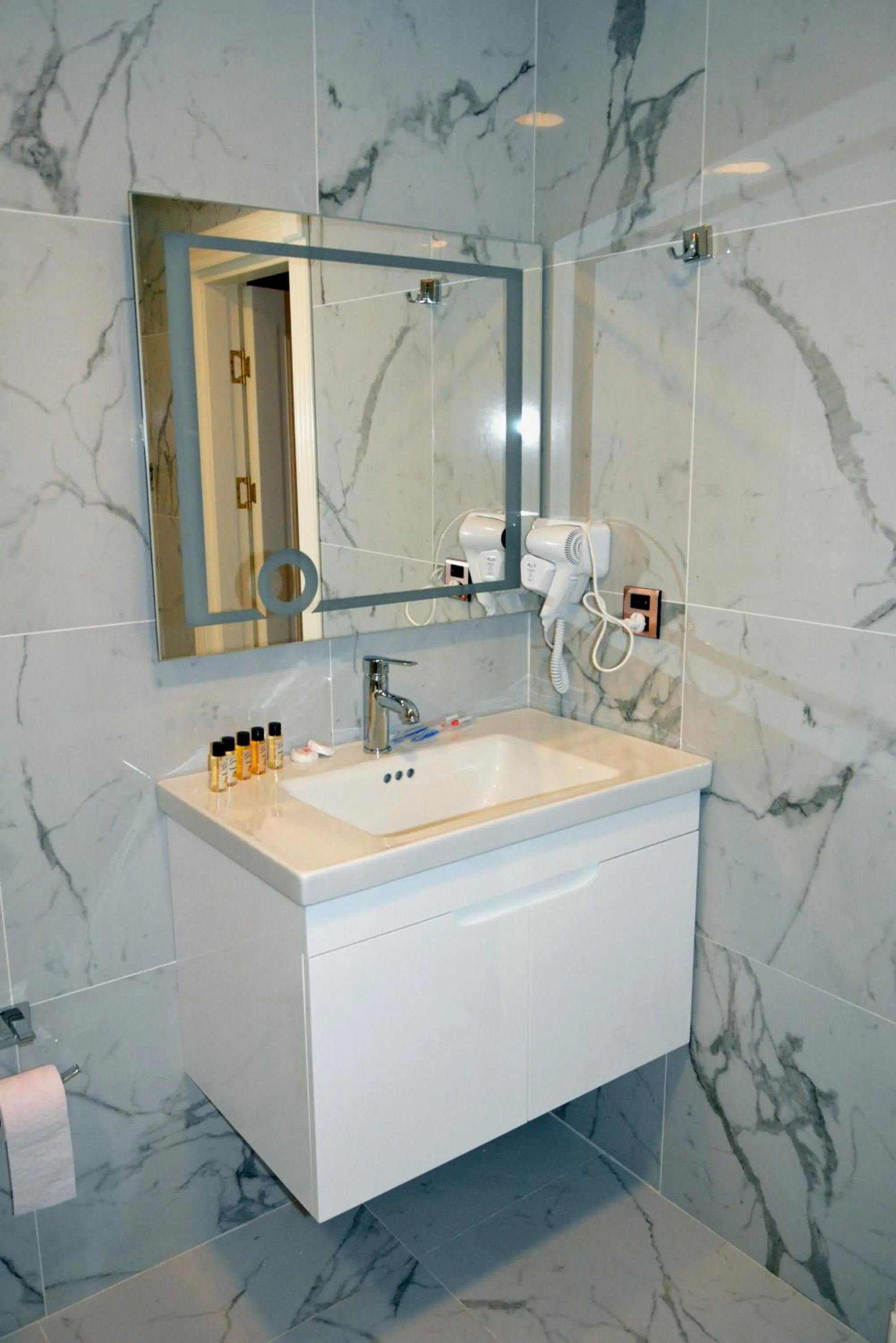 Bathroom in Deluxe Hotel Ganja