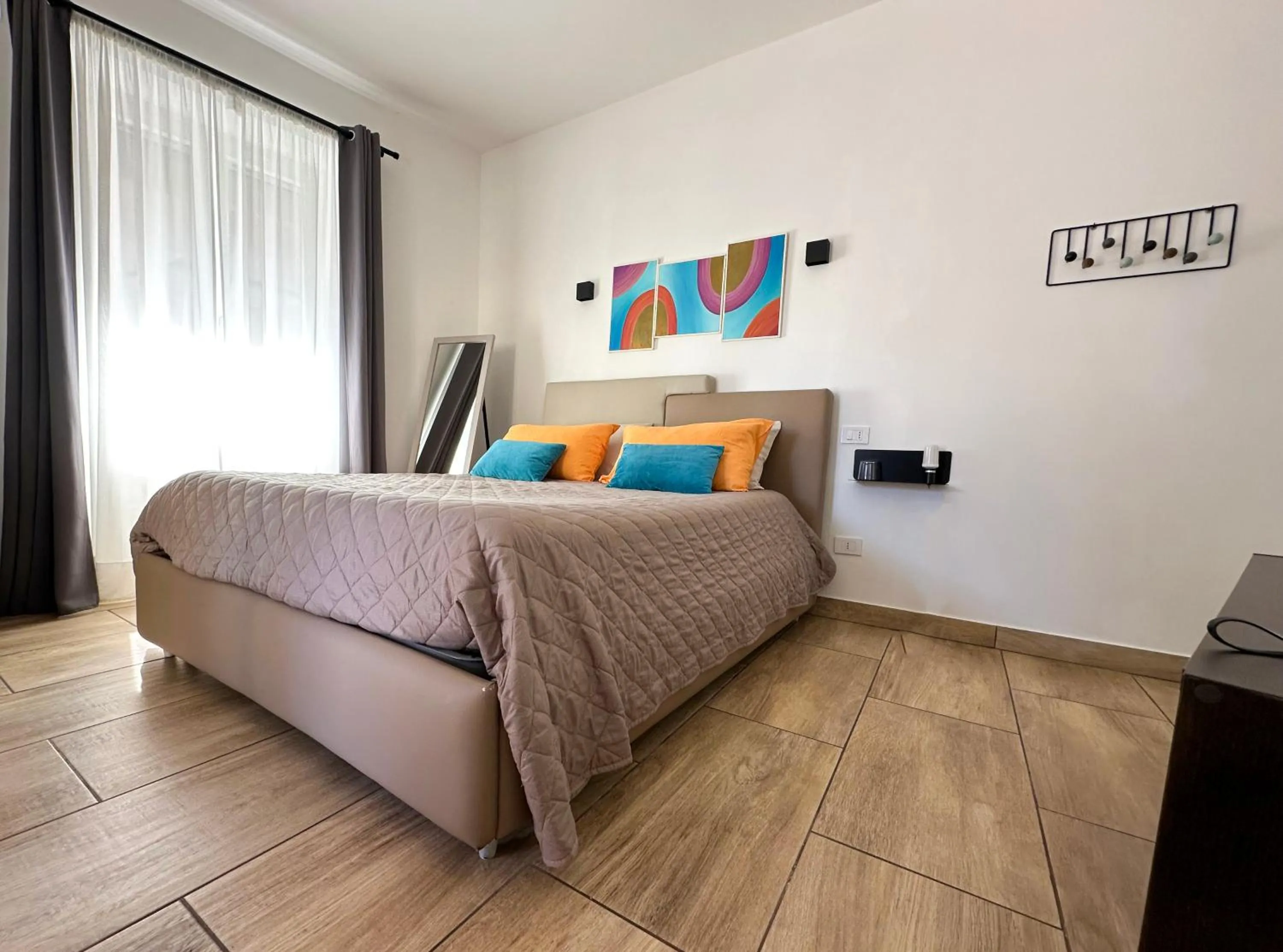 Bedroom, Bed in Zeta Rooms