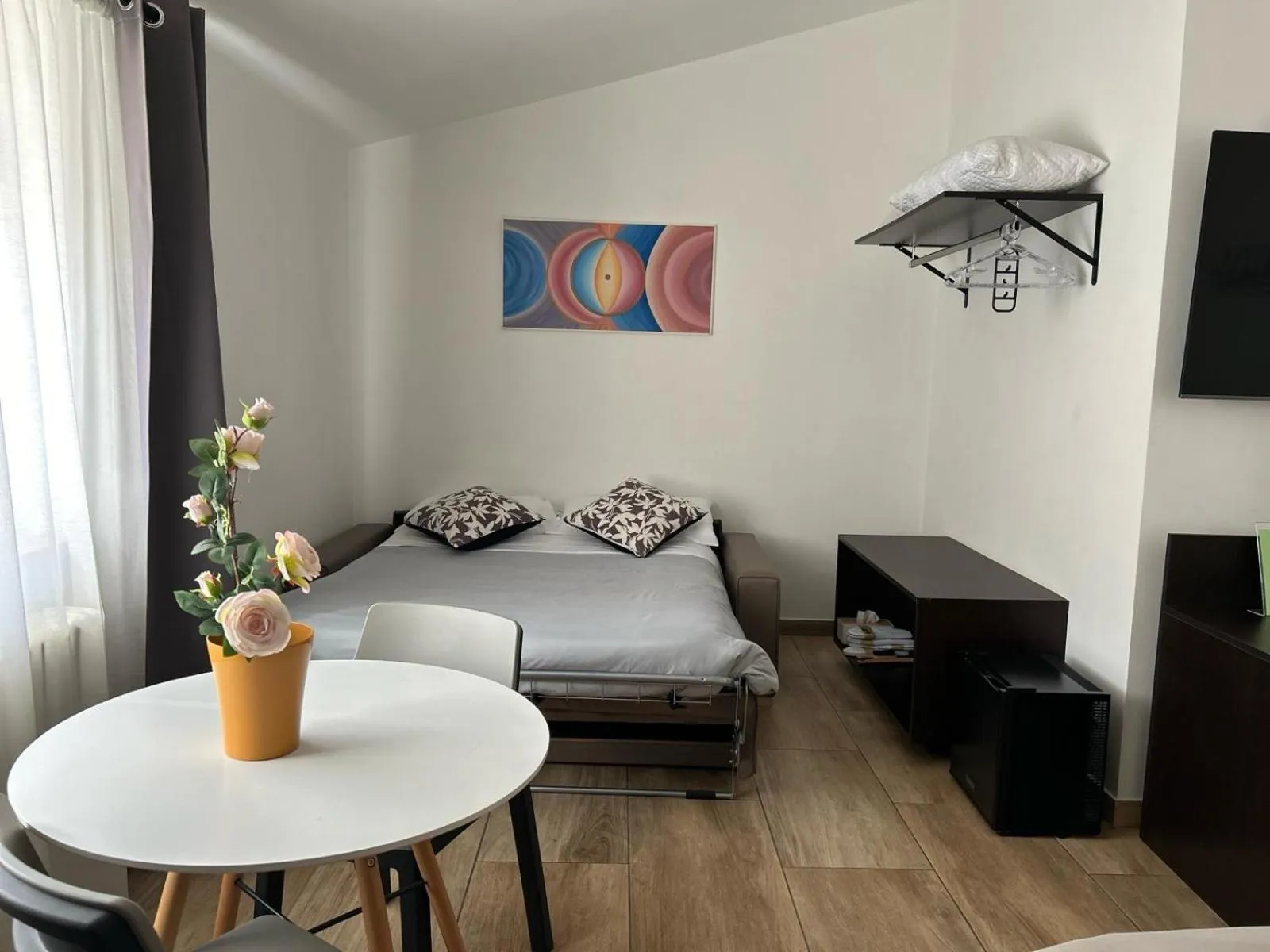 Living room in Zeta Rooms