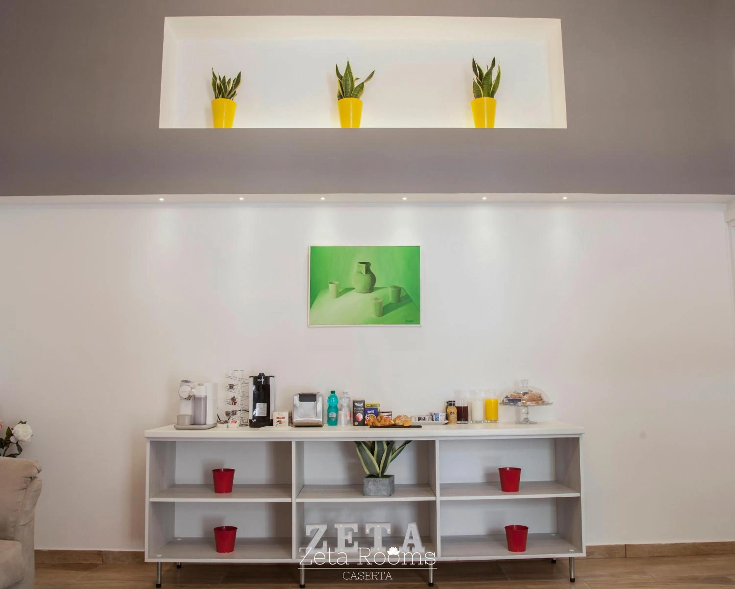 Coffee/tea facilities in Zeta Rooms