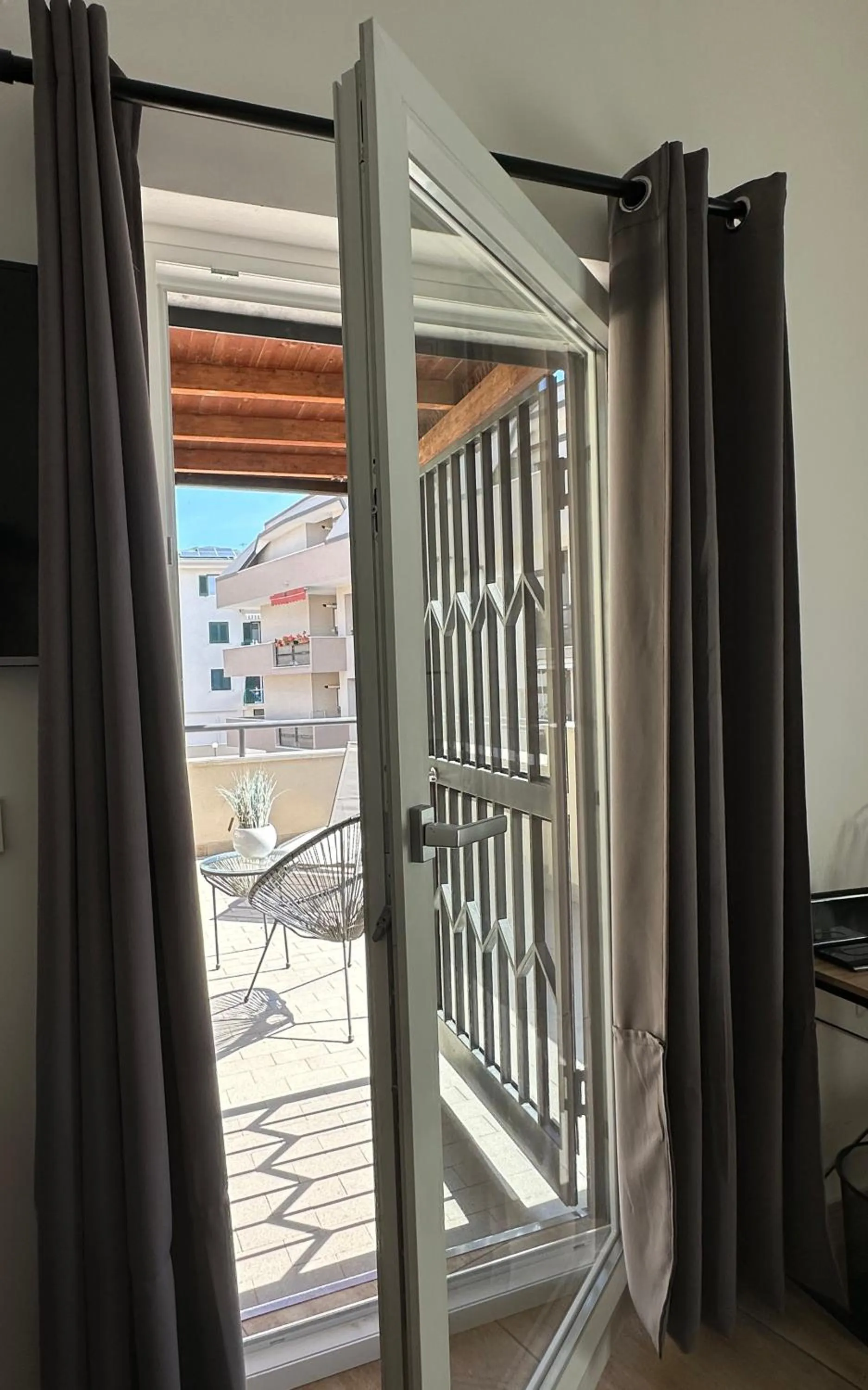 Bedroom in Zeta Rooms