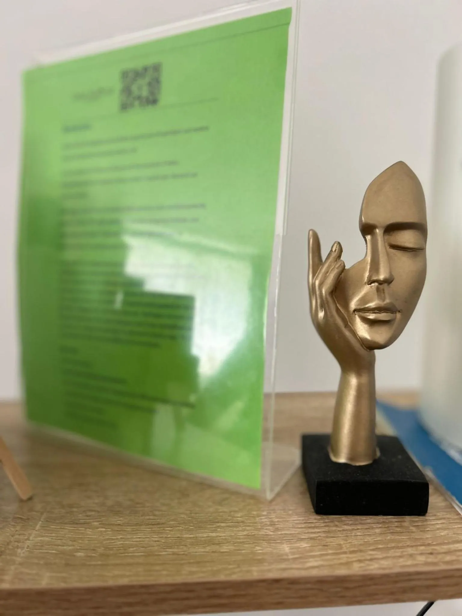 Decorative detail in Zeta Rooms