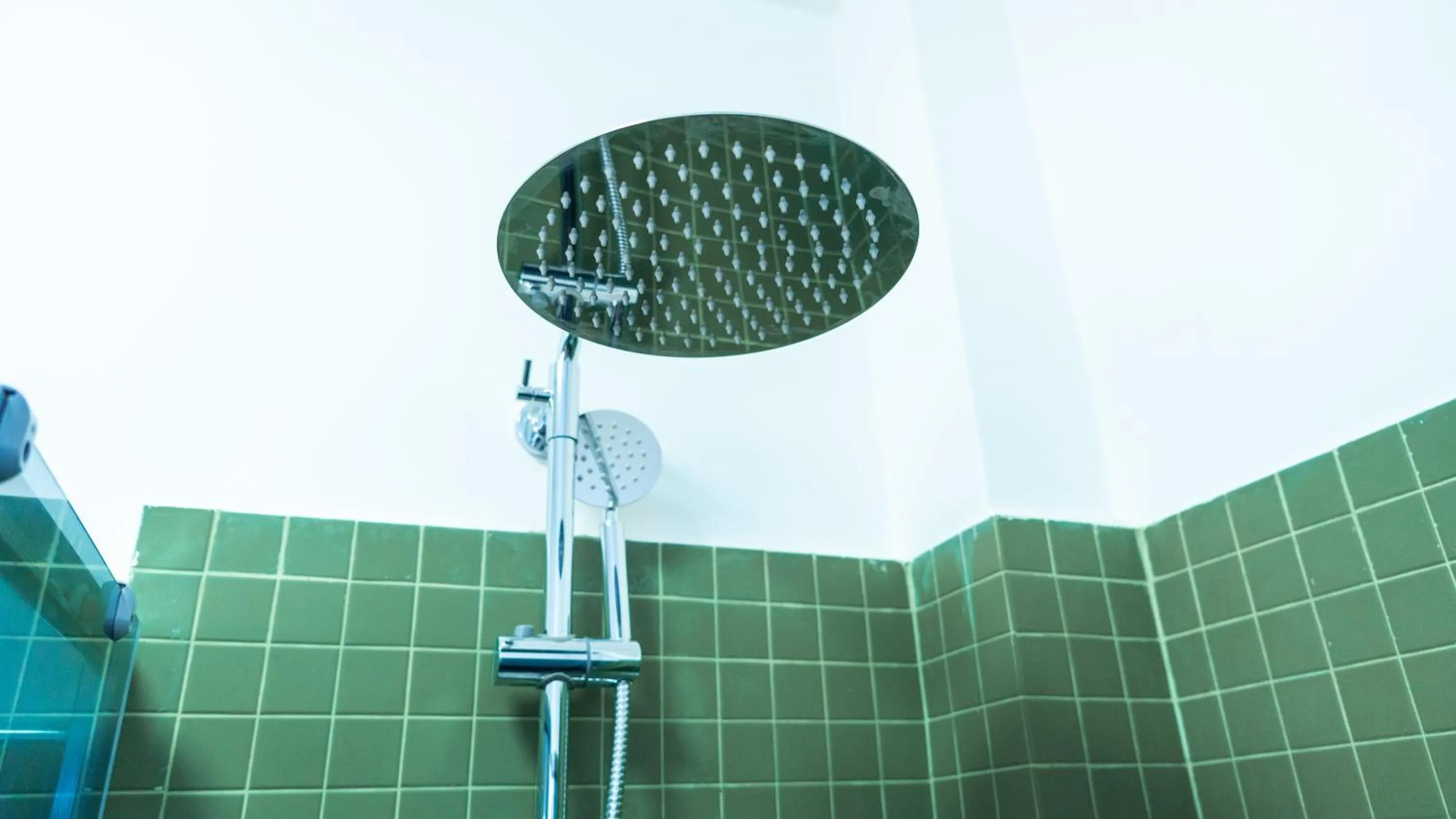 Bathroom in Zeta Rooms