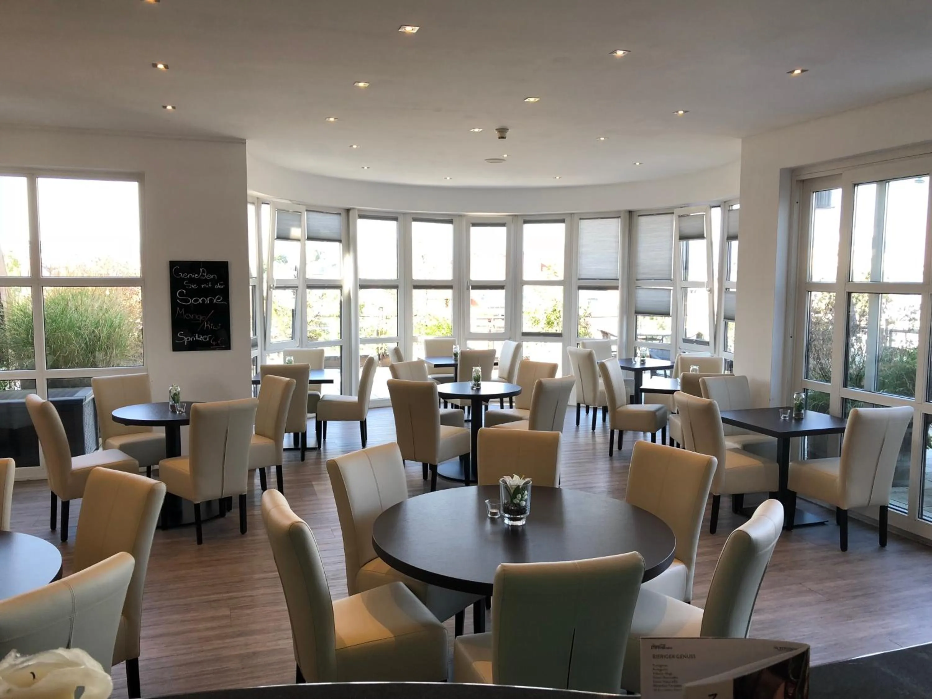 Buffet breakfast in Skycity Hotel Atrigon