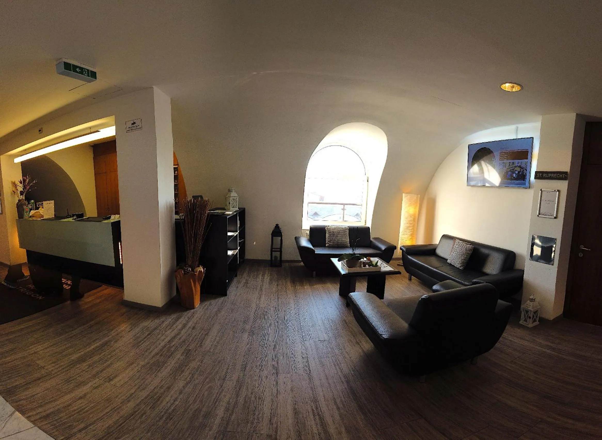 Seating area in Skycity Hotel Atrigon