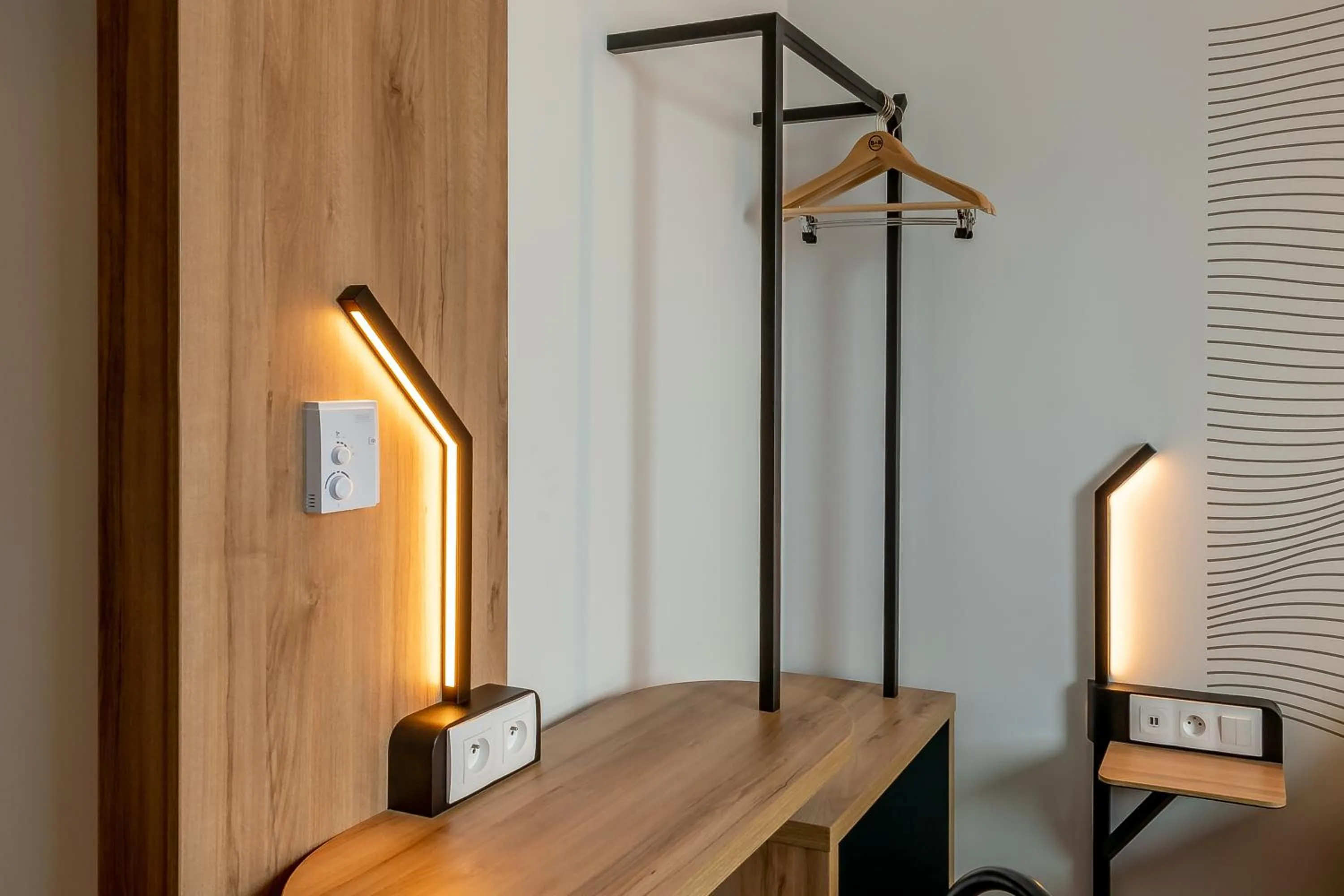 Bedroom in B&B HOTEL Le Port Marly Saint Germain en Laye