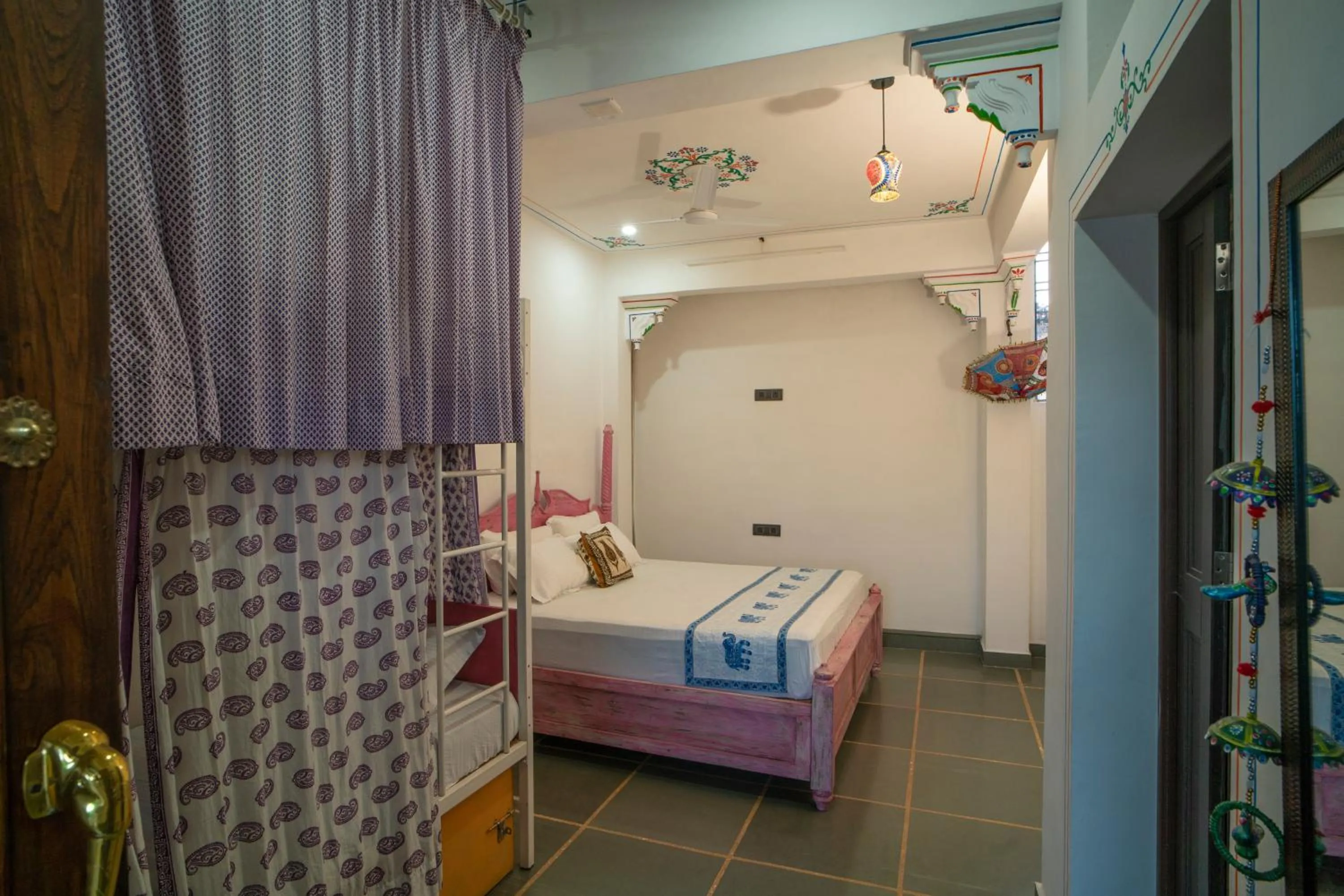 Bed in Soham Haveli Udaipur