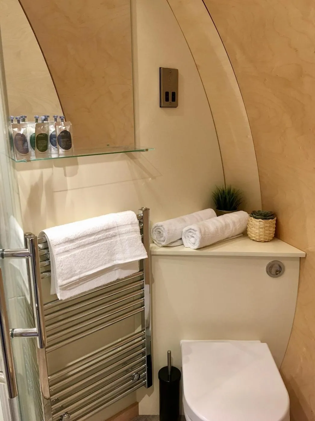 Toilet in Cardross Estate Glamping Pods