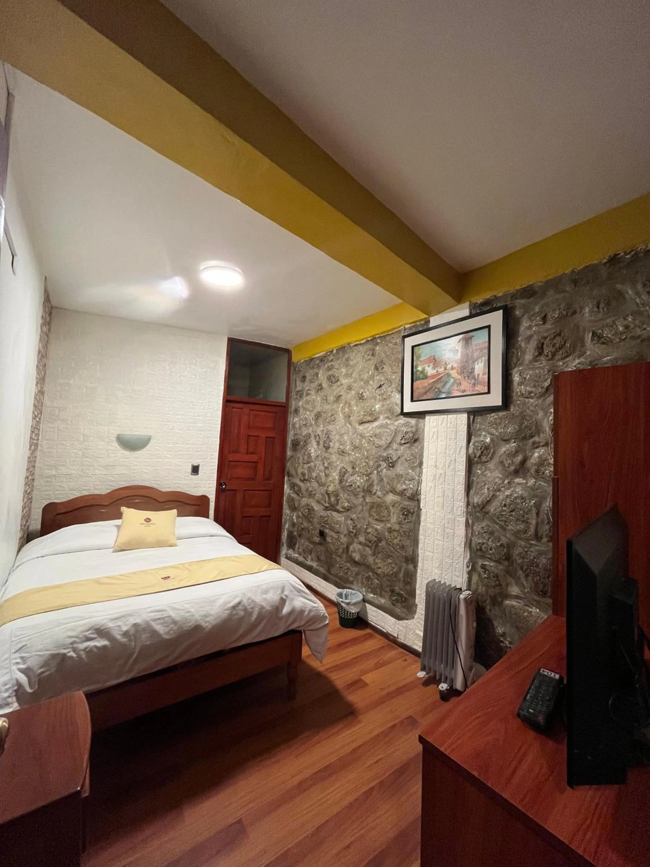 Bed in Hotel Choquequirao