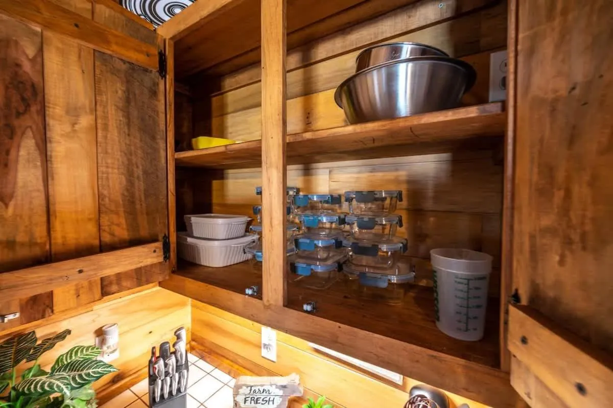 Beautiful View! Log cabin,Fireplace,Hot Tub,Arcade,Pool,Fishing