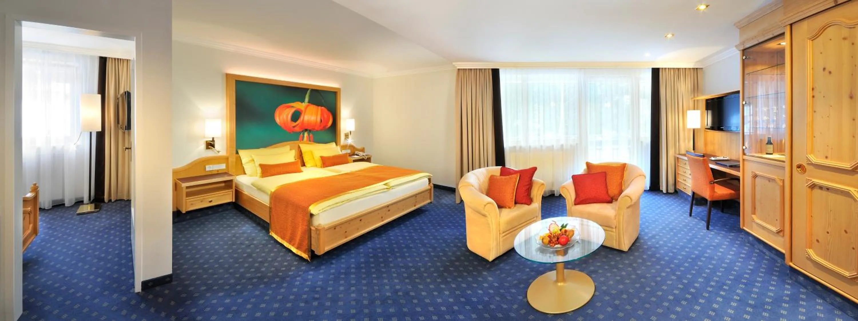 Photo of the whole room, Bed in EUROPÄISCHER HOF Bad Gastein