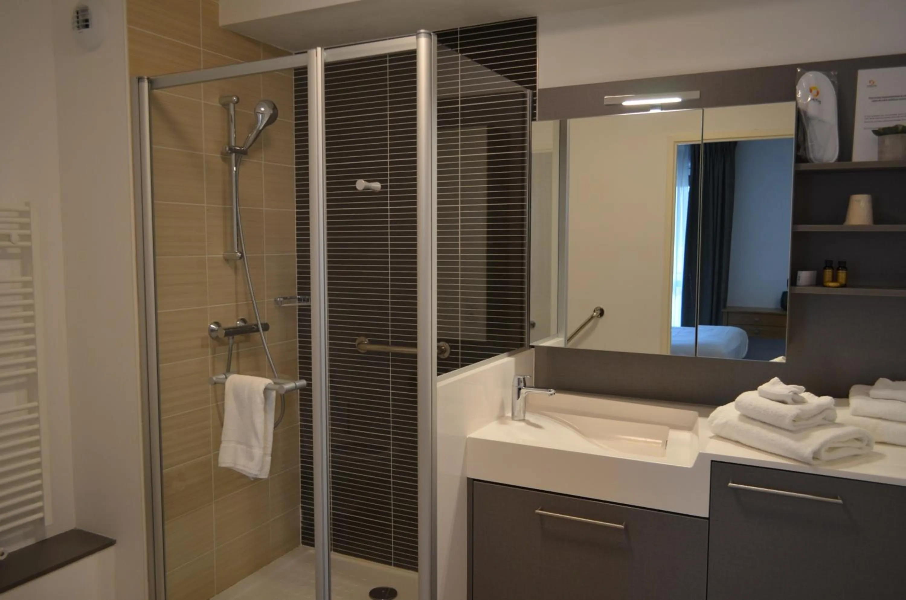 Shower in Résidence Les Tisserands - Domitys