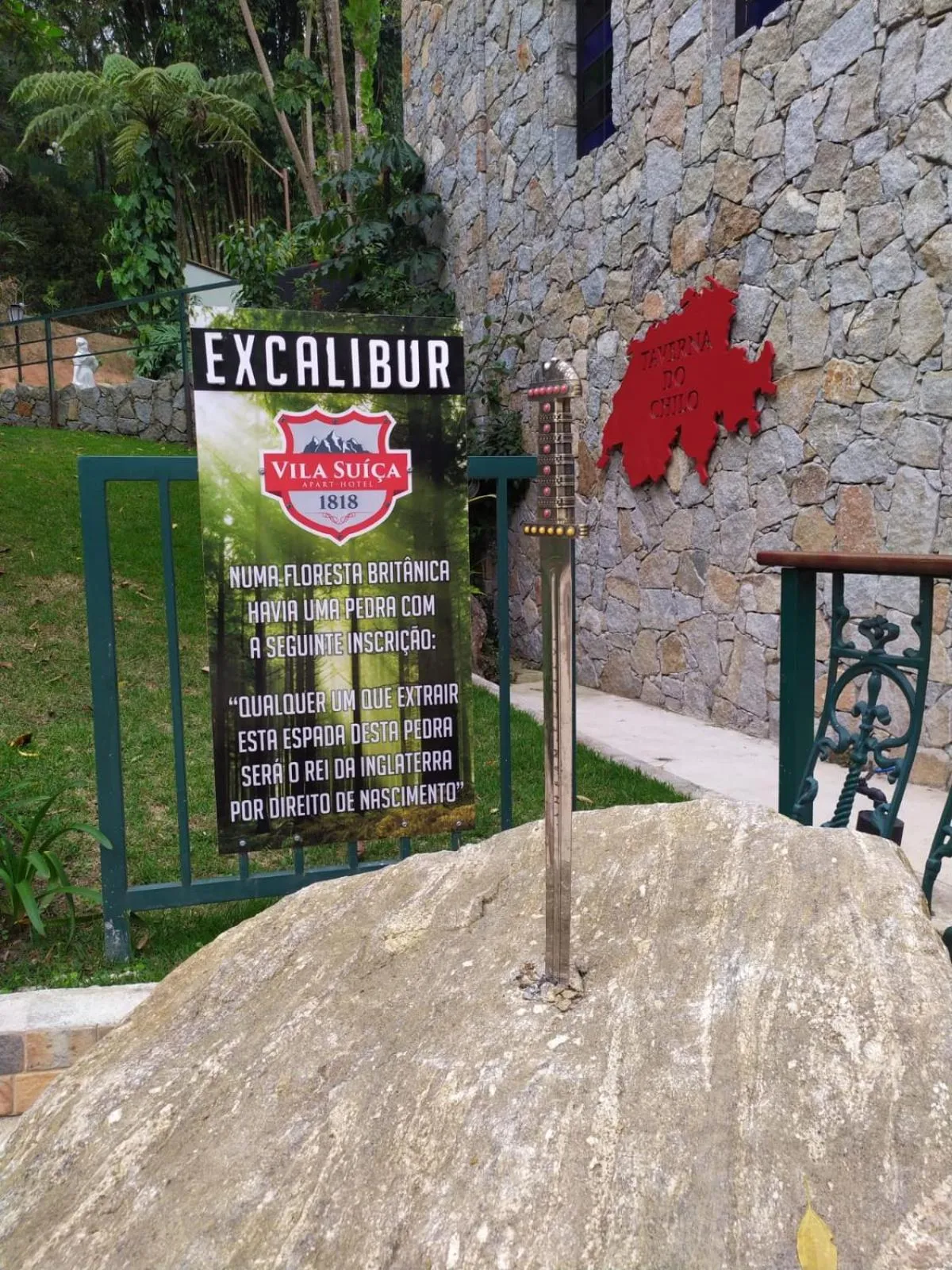 Evening entertainment in Hotel Vila Suíça 1818