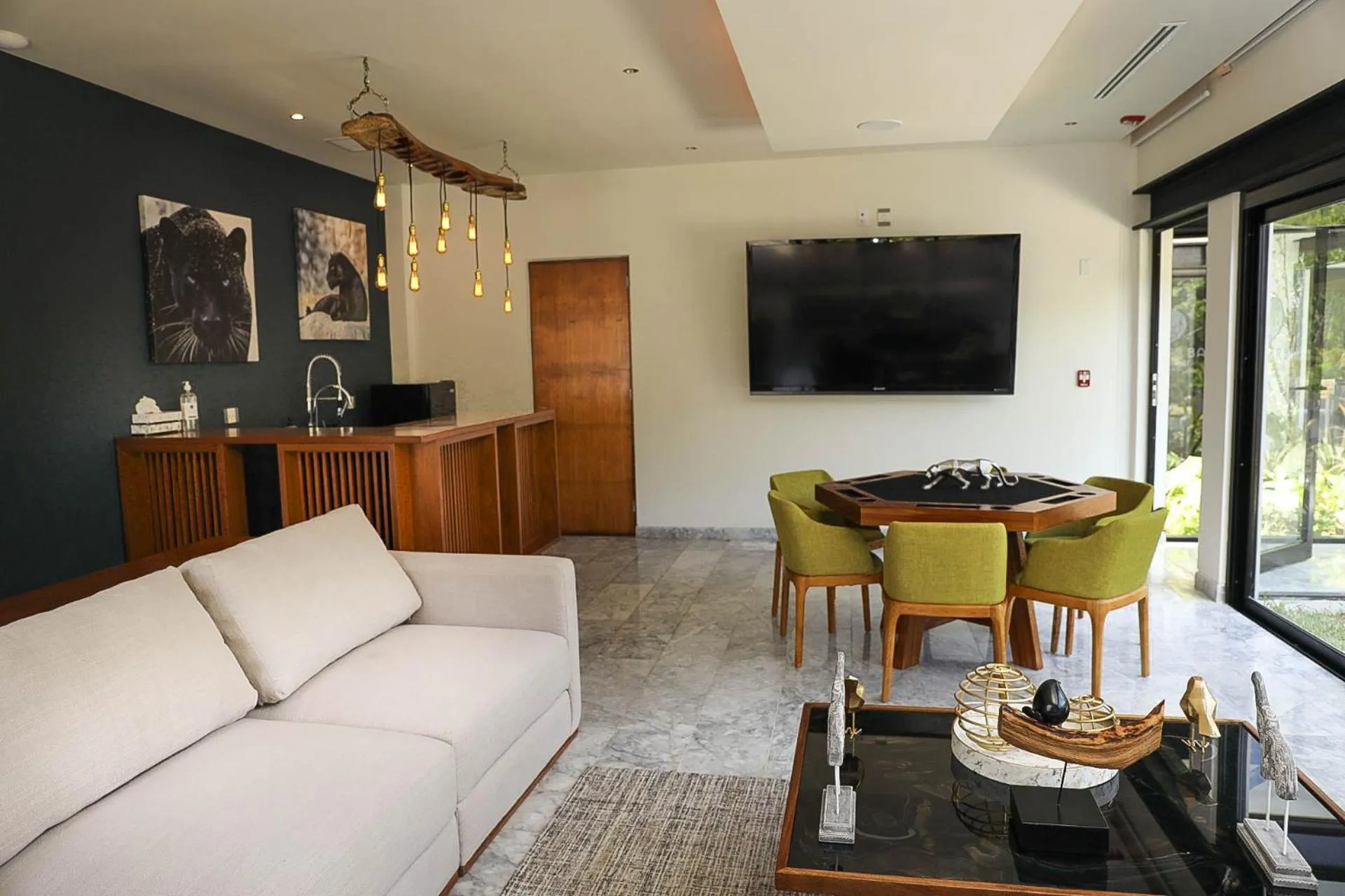 Living room in Panther Bay Boutique Hotel