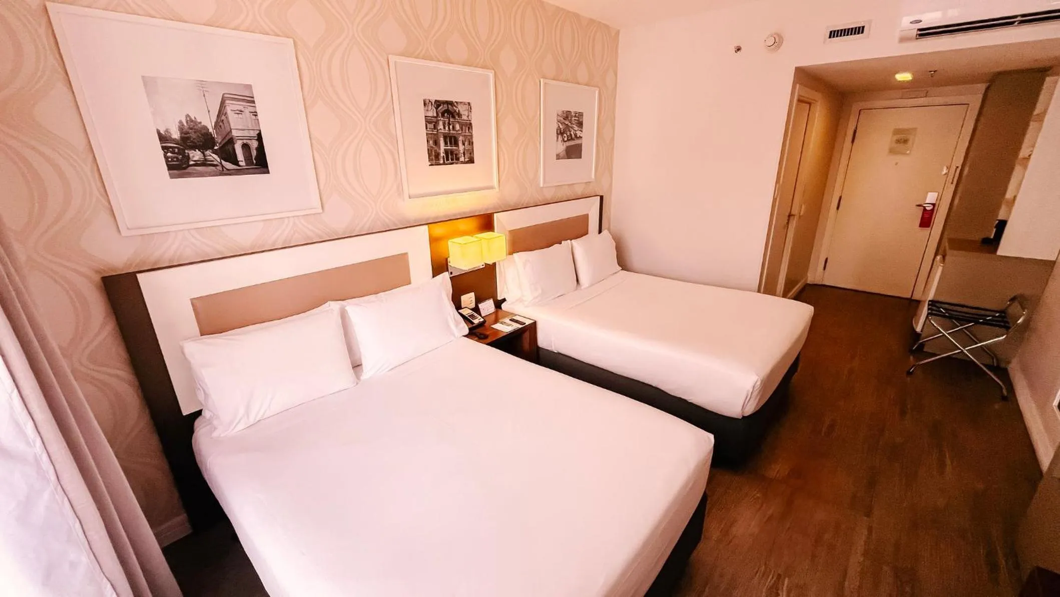 Photo of the whole room, Bed in Holiday Inn Belo Horizonte Savassi by IHG