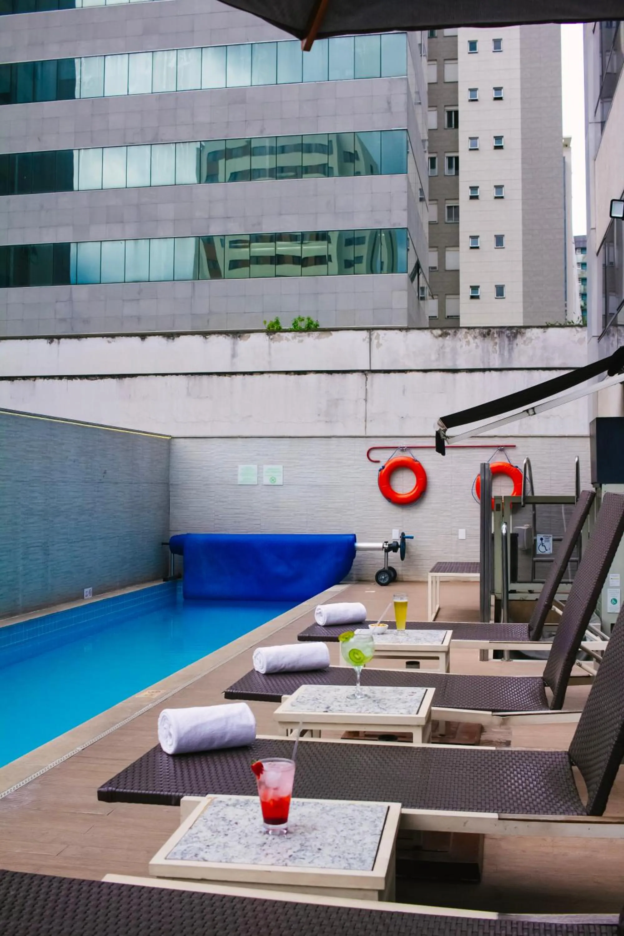 Pool view in Holiday Inn Belo Horizonte Savassi by IHG