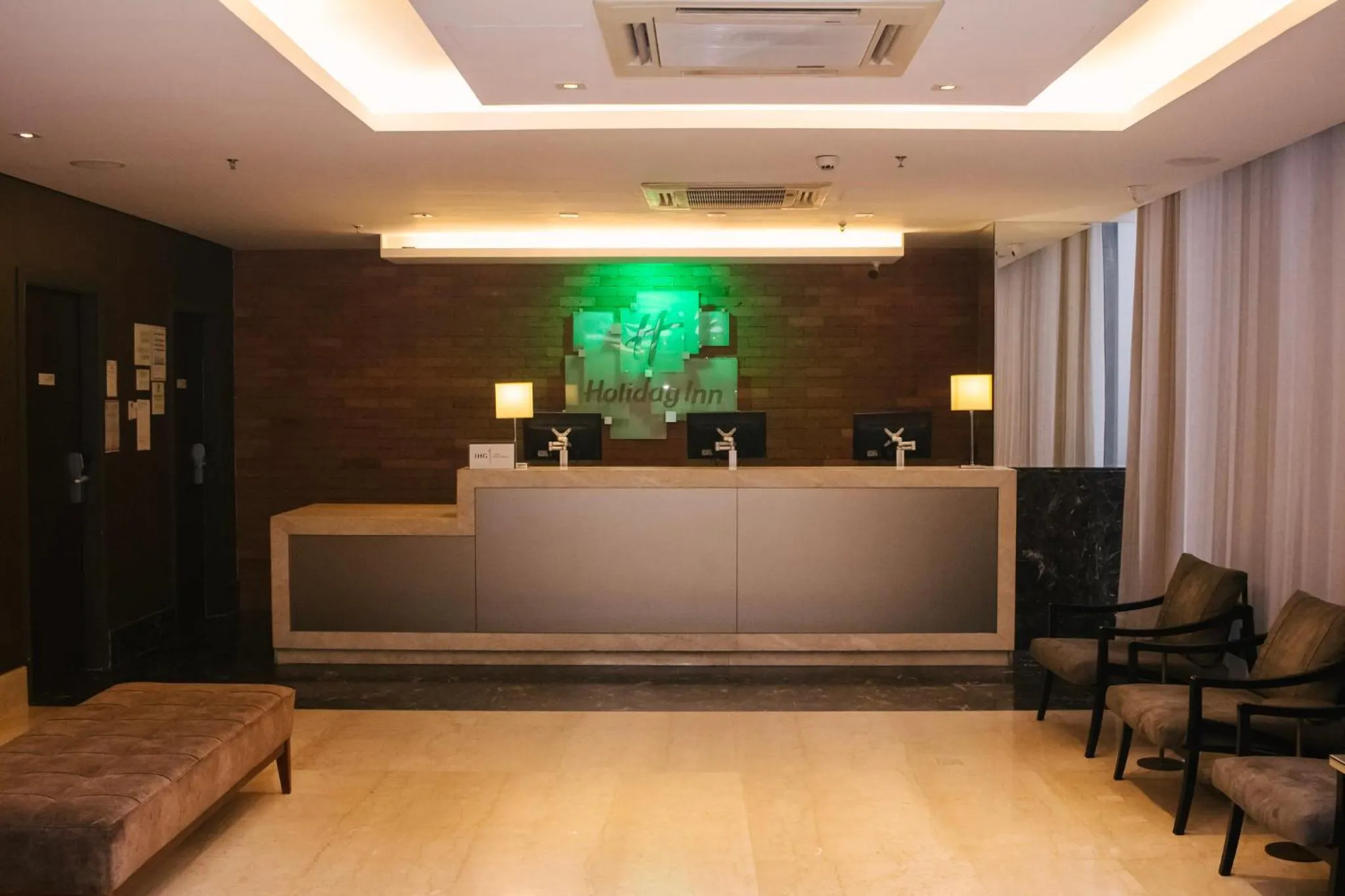 Property building in Holiday Inn Belo Horizonte Savassi by IHG