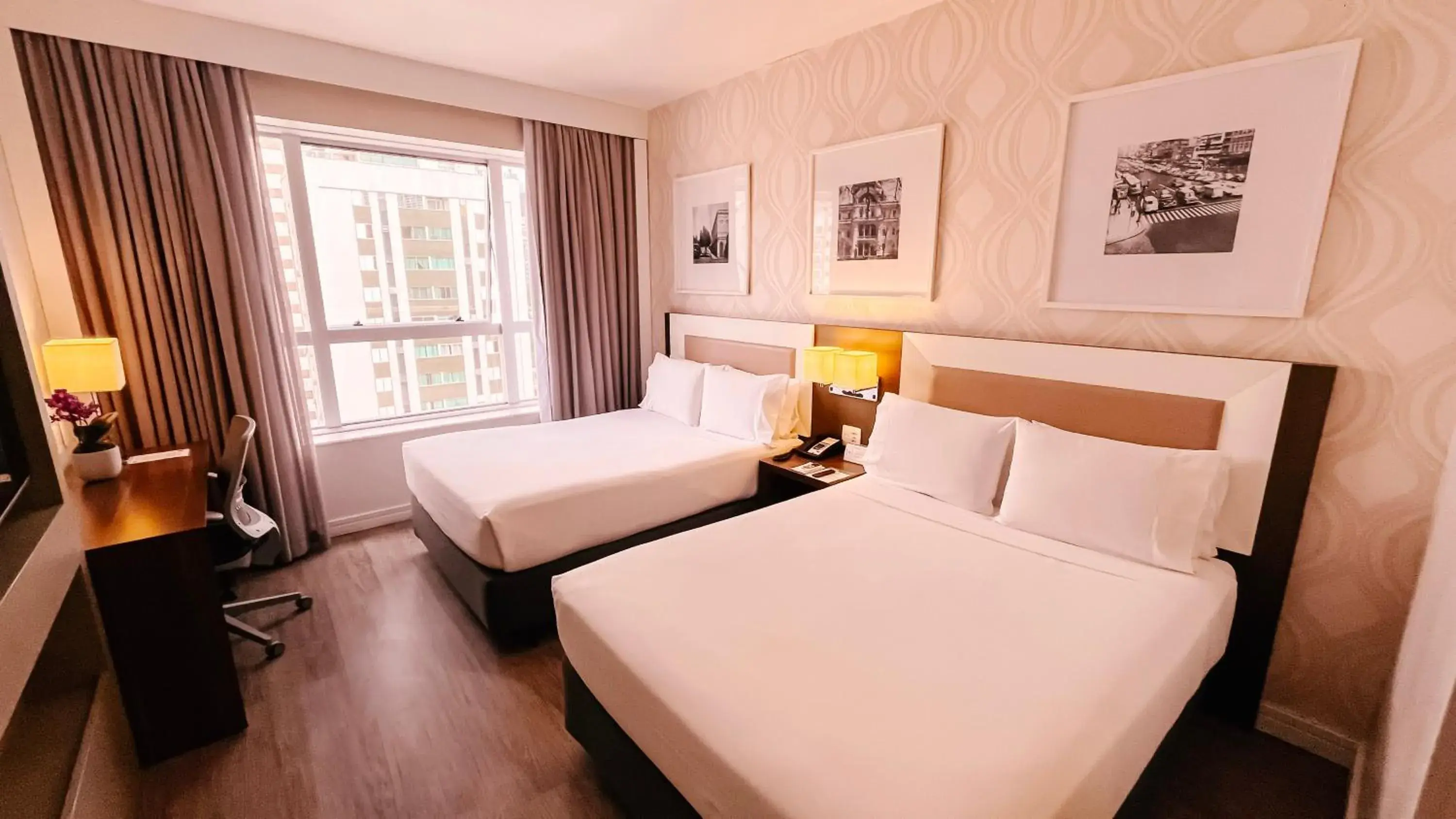 Premium Double Room with Two Double Beds in Holiday Inn Belo Horizonte Savassi by IHG Premium Double Room with Two Double Beds in Holiday Inn Belo Horizonte Savassi by IHG