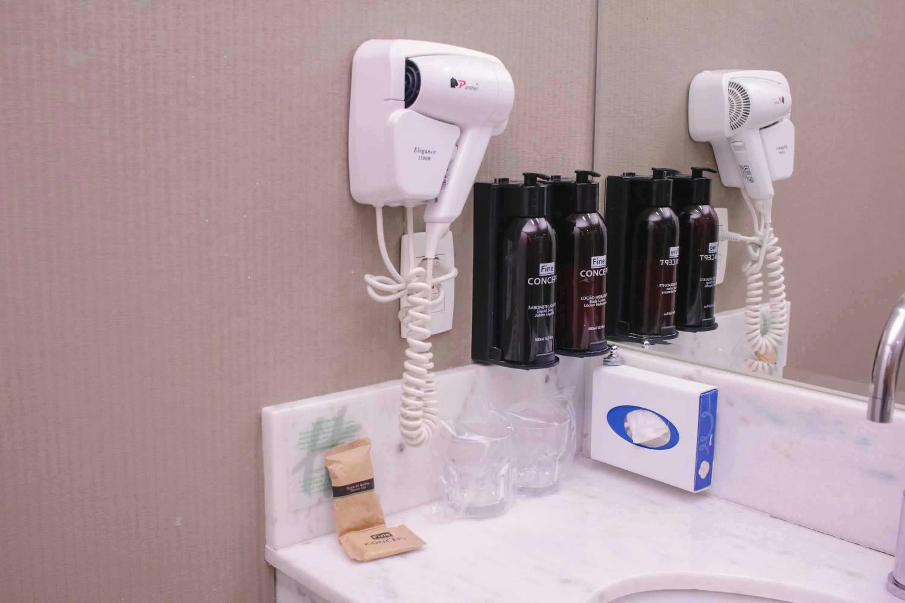 Toilet in Holiday Inn Belo Horizonte Savassi by IHG