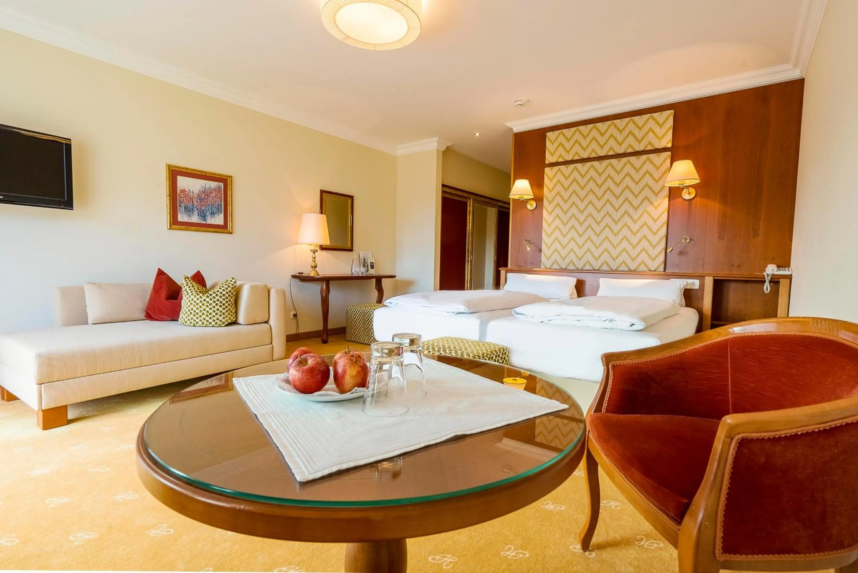 Photo of the whole room, Bed in Hotel Hollweger