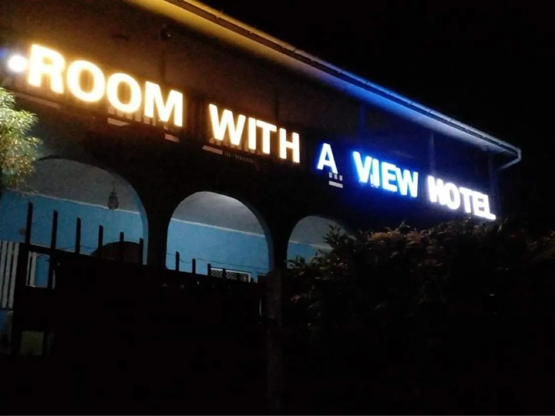 Room With A View & Apartment Style