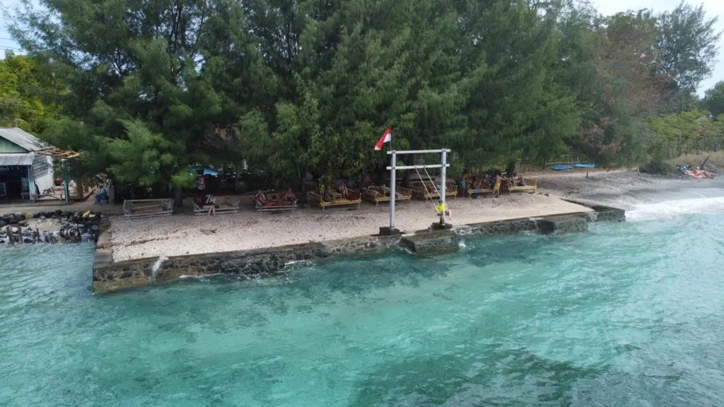 Sandy Beach Bungalows