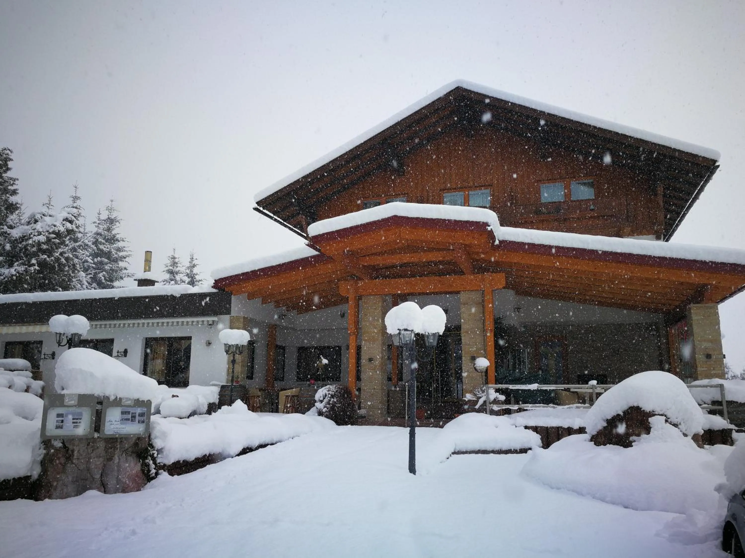 Facade/entrance in Hotel Kärntnerhof & Suiten 3-Stern Superior