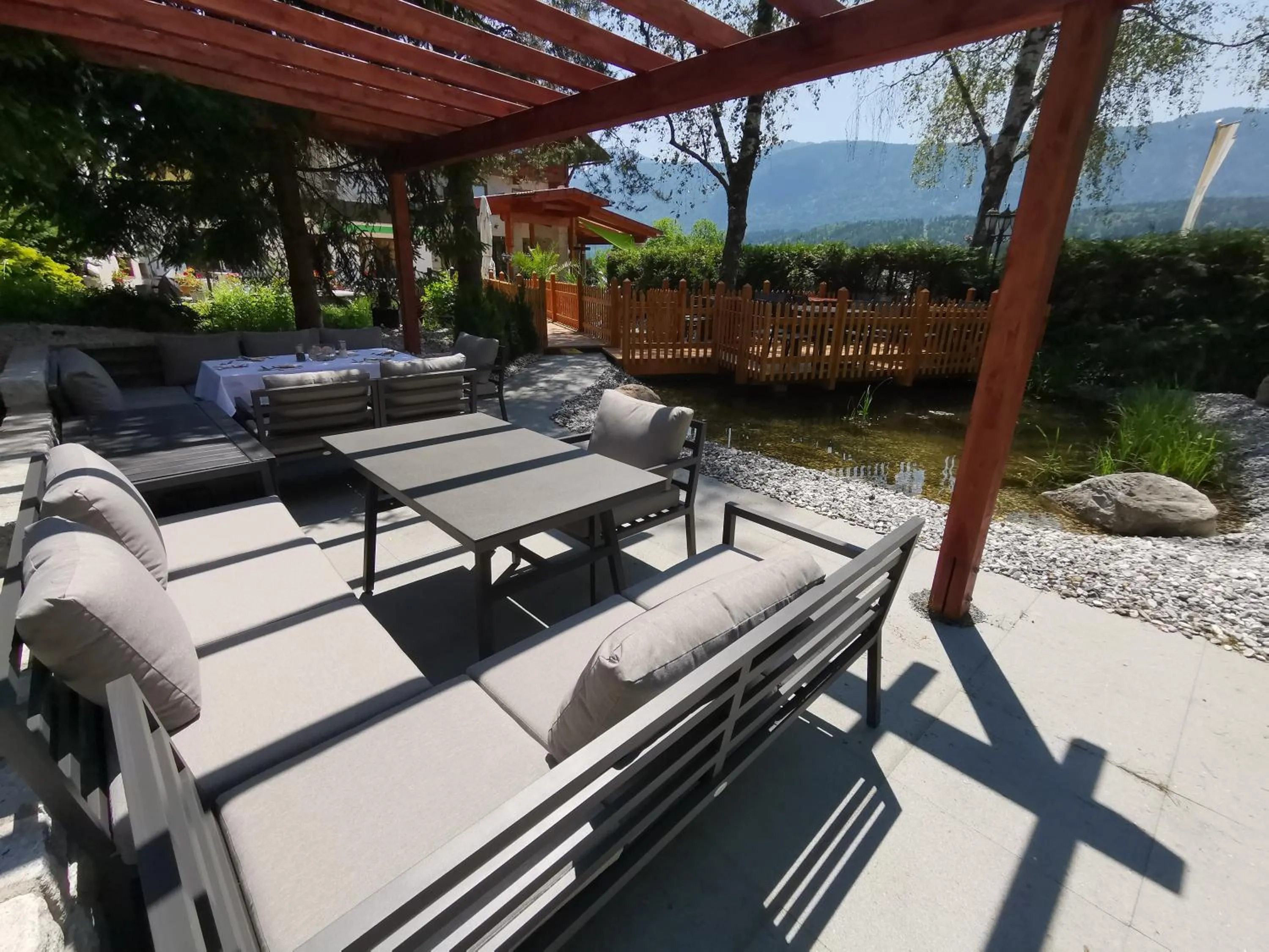 Patio in Hotel Kärntnerhof & Suiten 3-Stern Superior