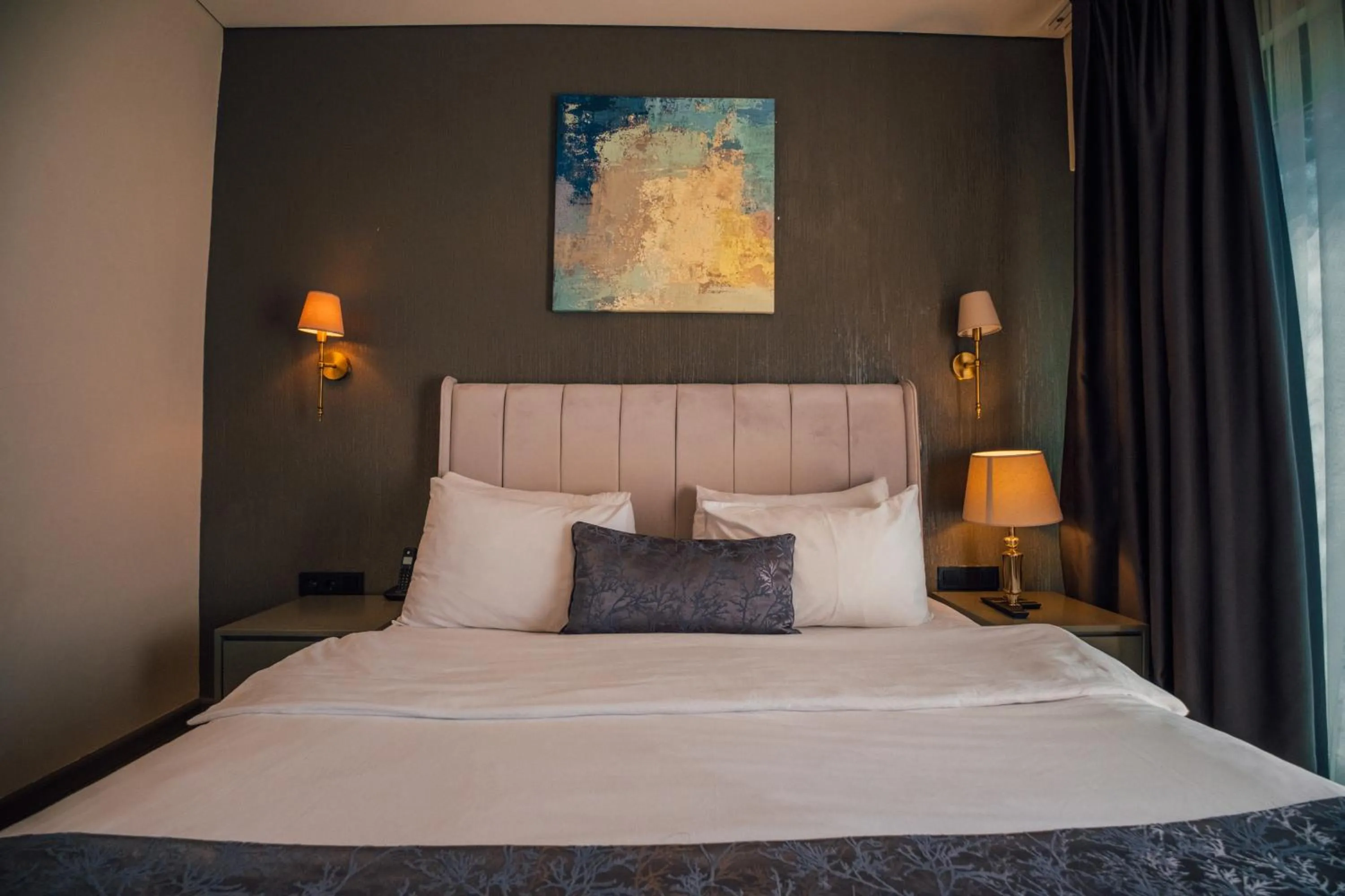 Bed in DELLAGO LUXURY HOTEL SAPANCA