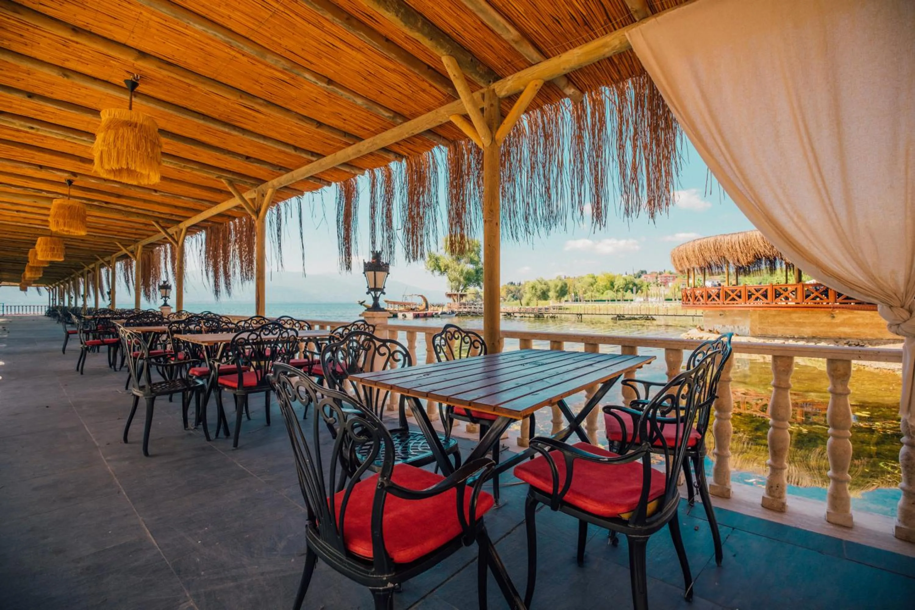 DELLAGO LUXURY HOTEL SAPANCA