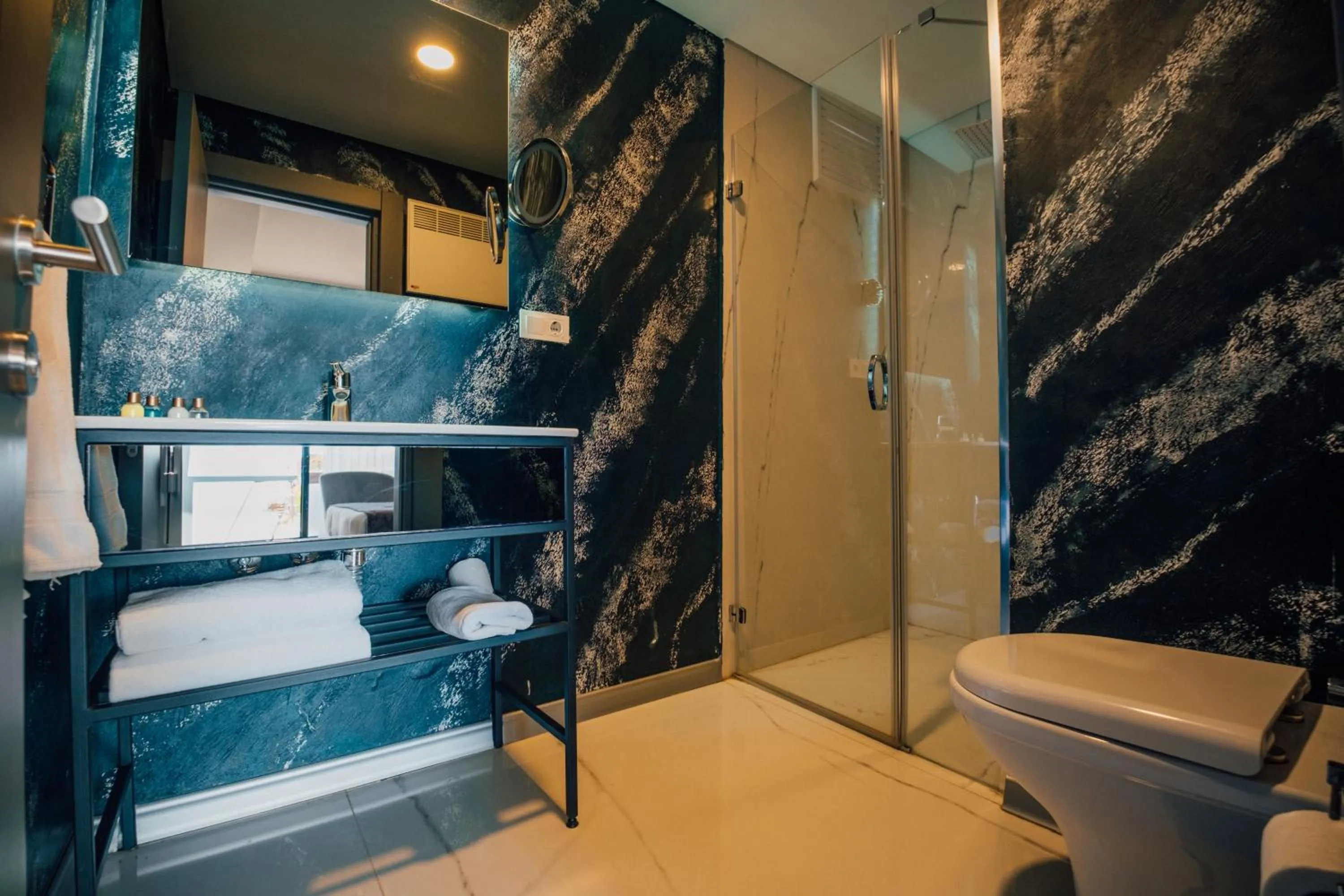 Bed in DELLAGO LUXURY HOTEL SAPANCA